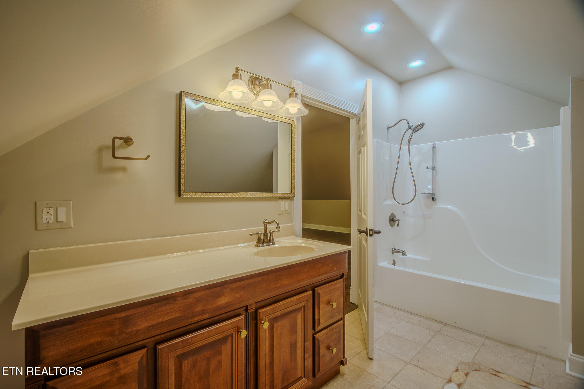 431 Thomas Loop Road Sevierville TN 37876