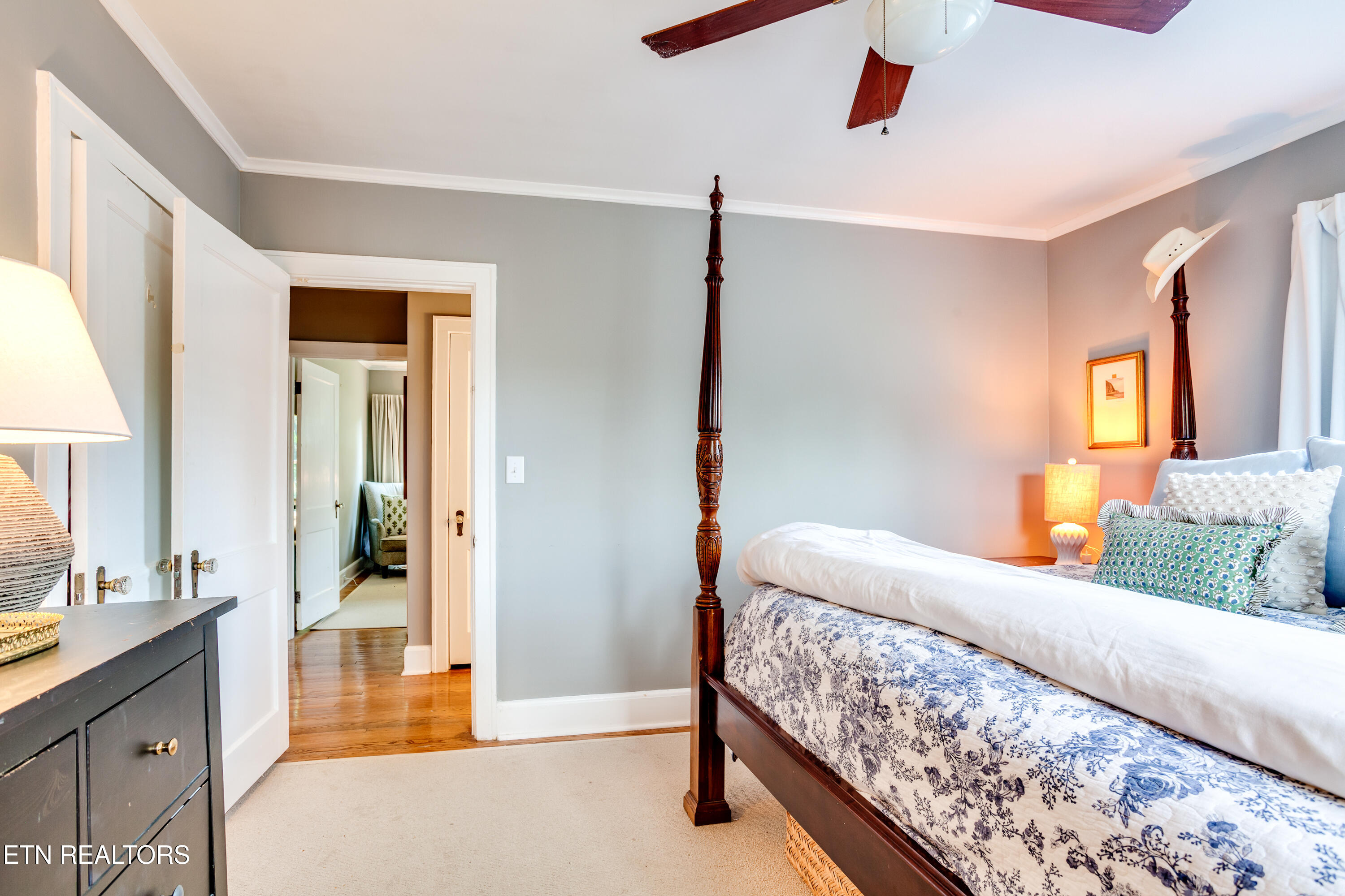 5026 Jacksboro Pike Knoxville TN 37918