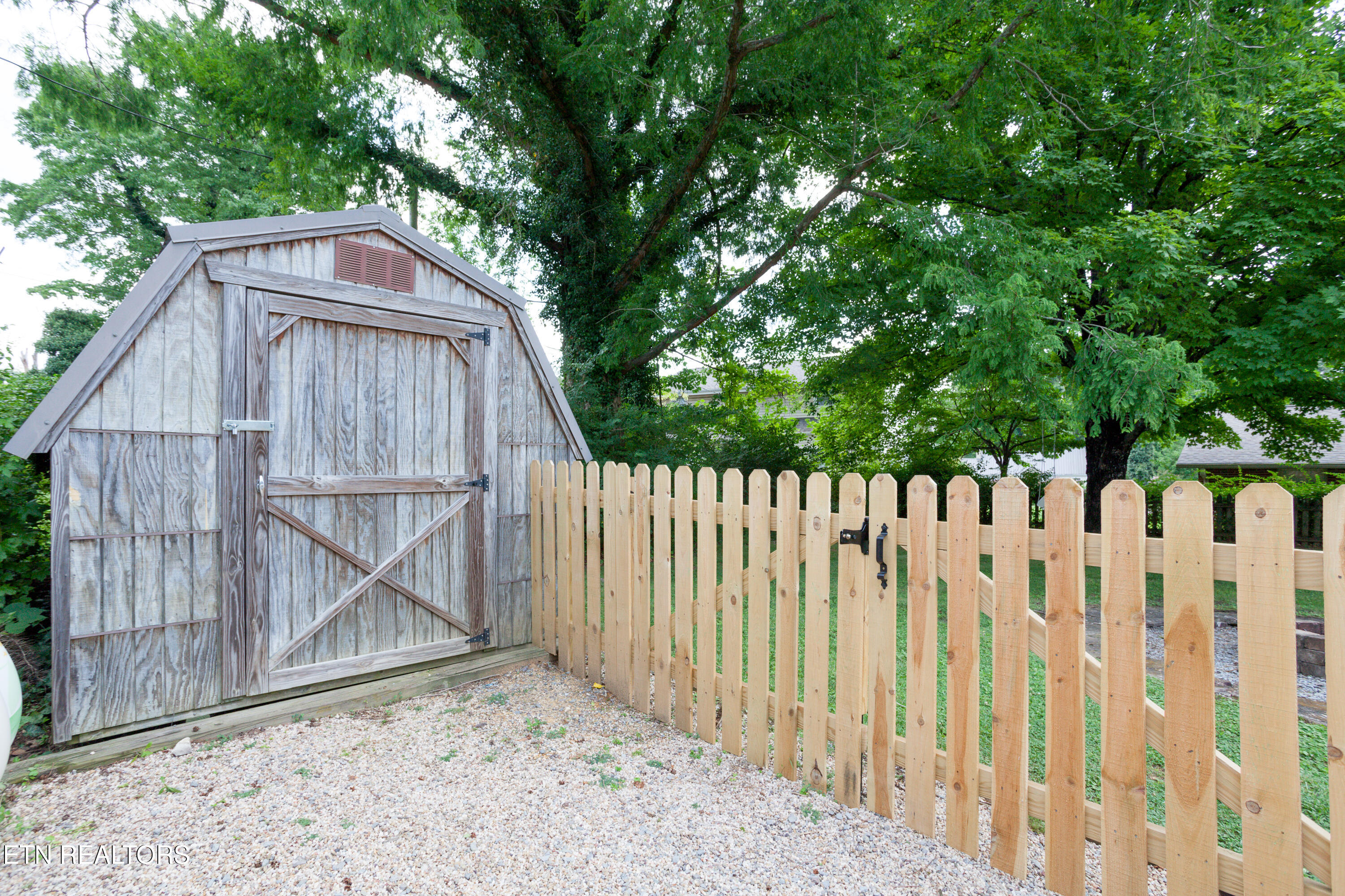 5026 Jacksboro Pike Knoxville TN 37918