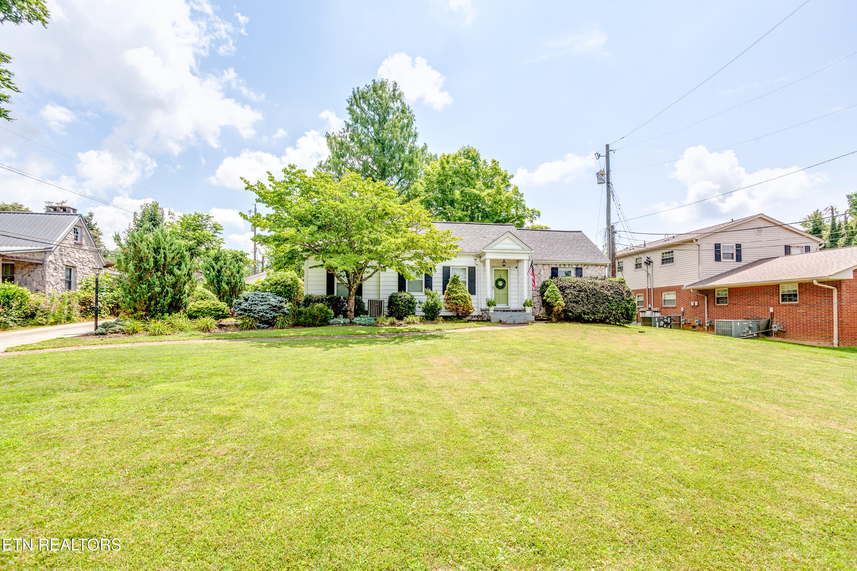 5026 Jacksboro Pike Knoxville TN 37918
