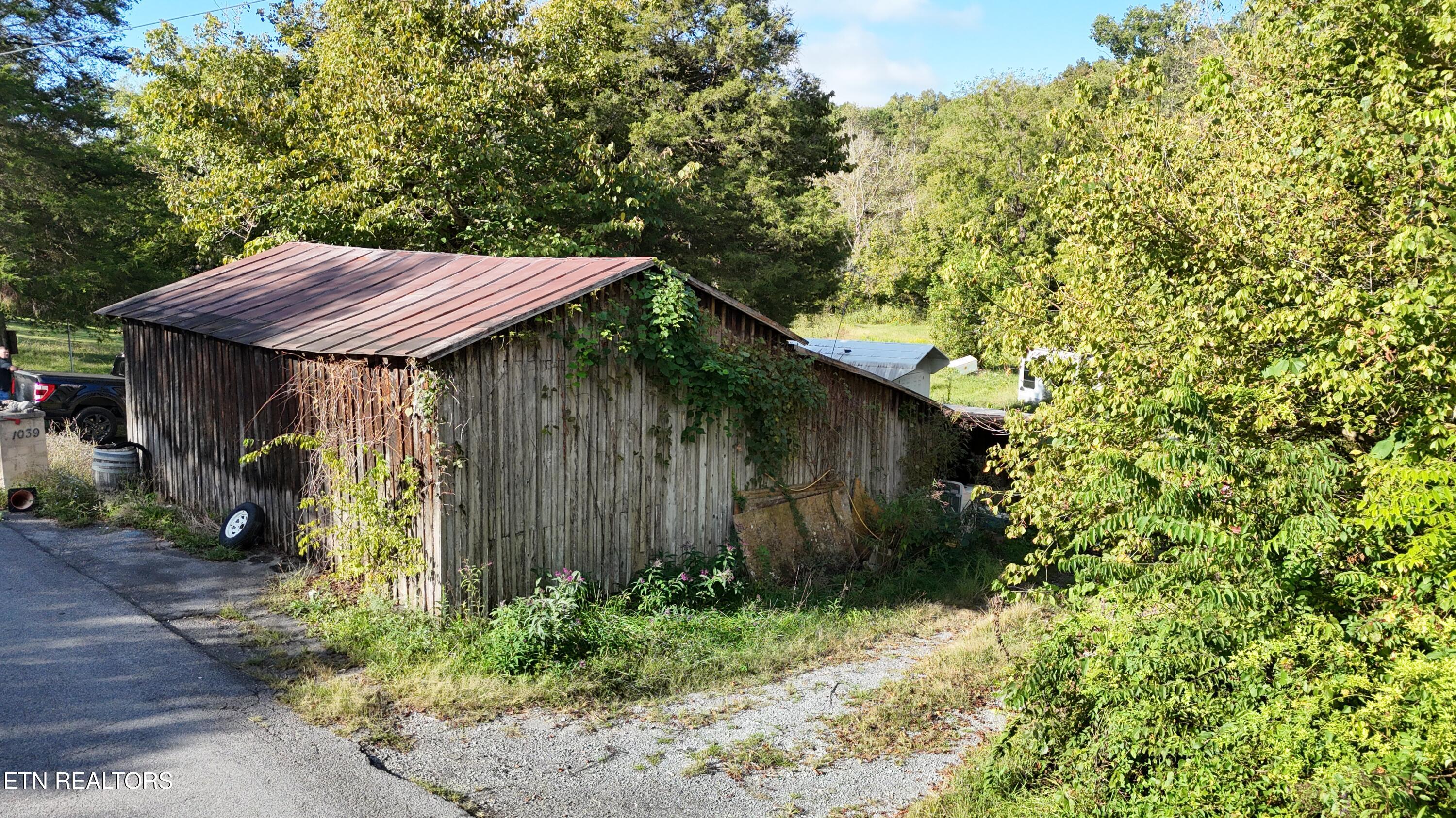 1039 Millican Grove Road Sevierville TN 37876