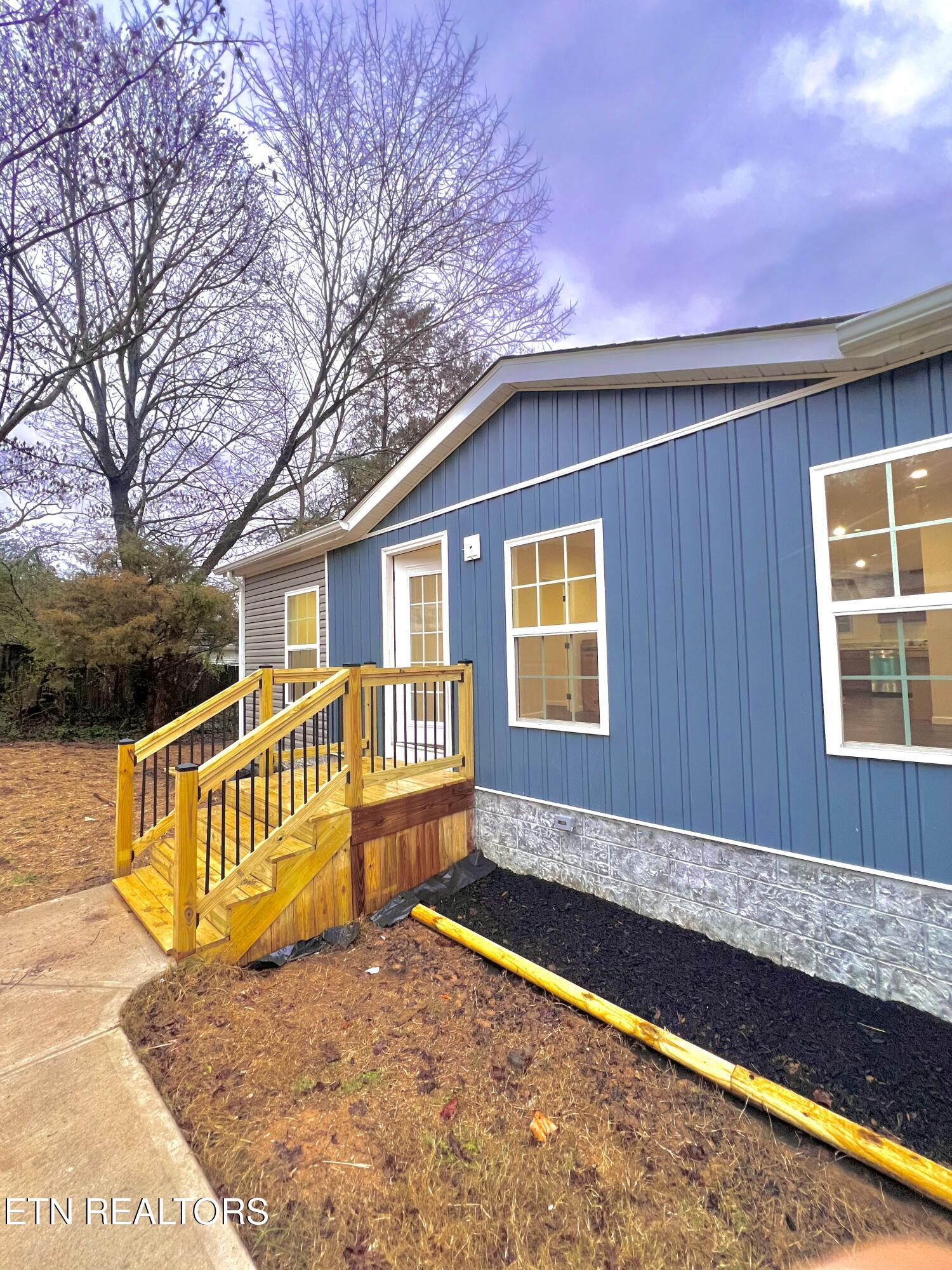425 Abbott Road Lenoir City TN 37771