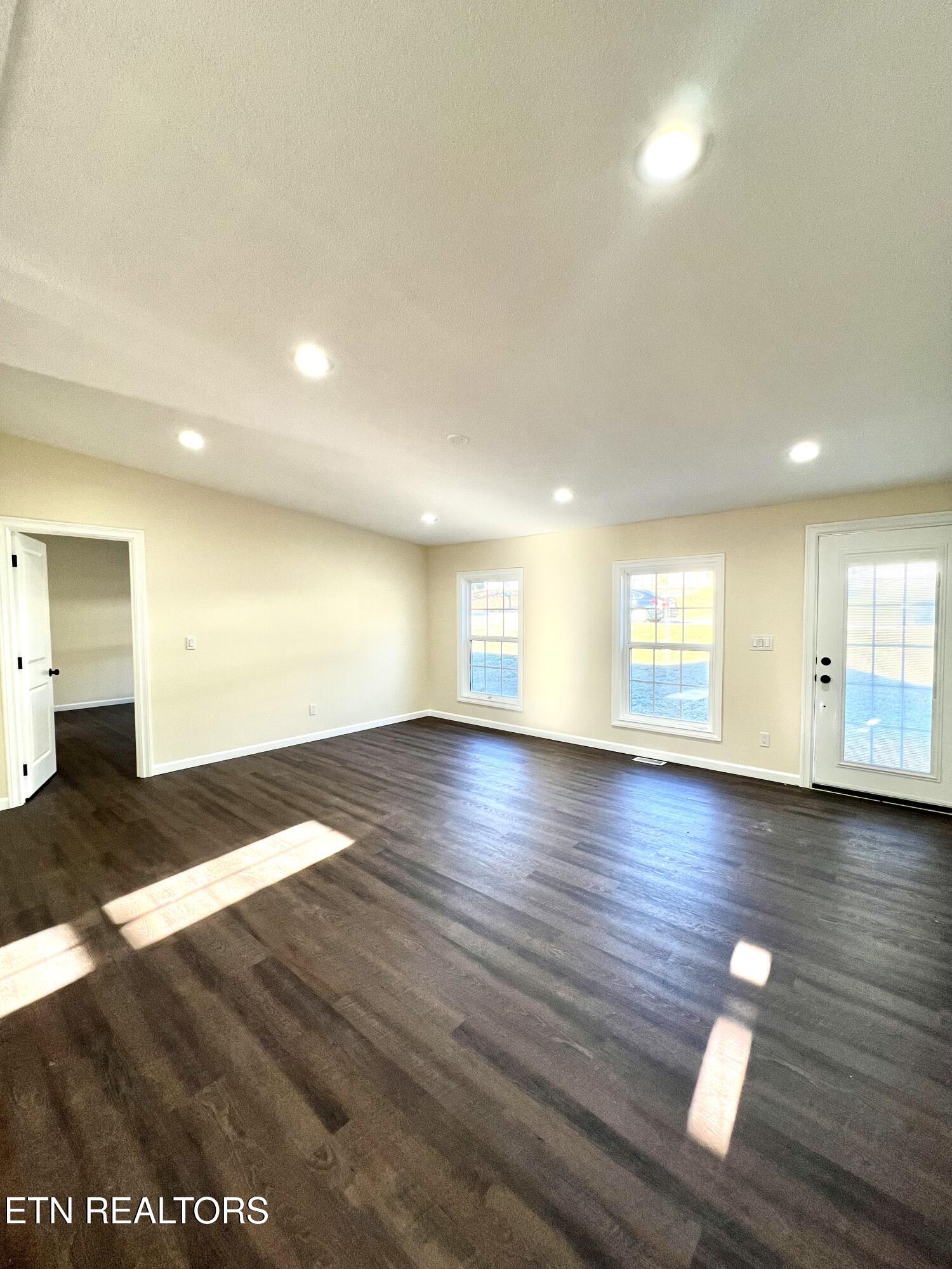 425 Abbott Road Lenoir City TN 37771