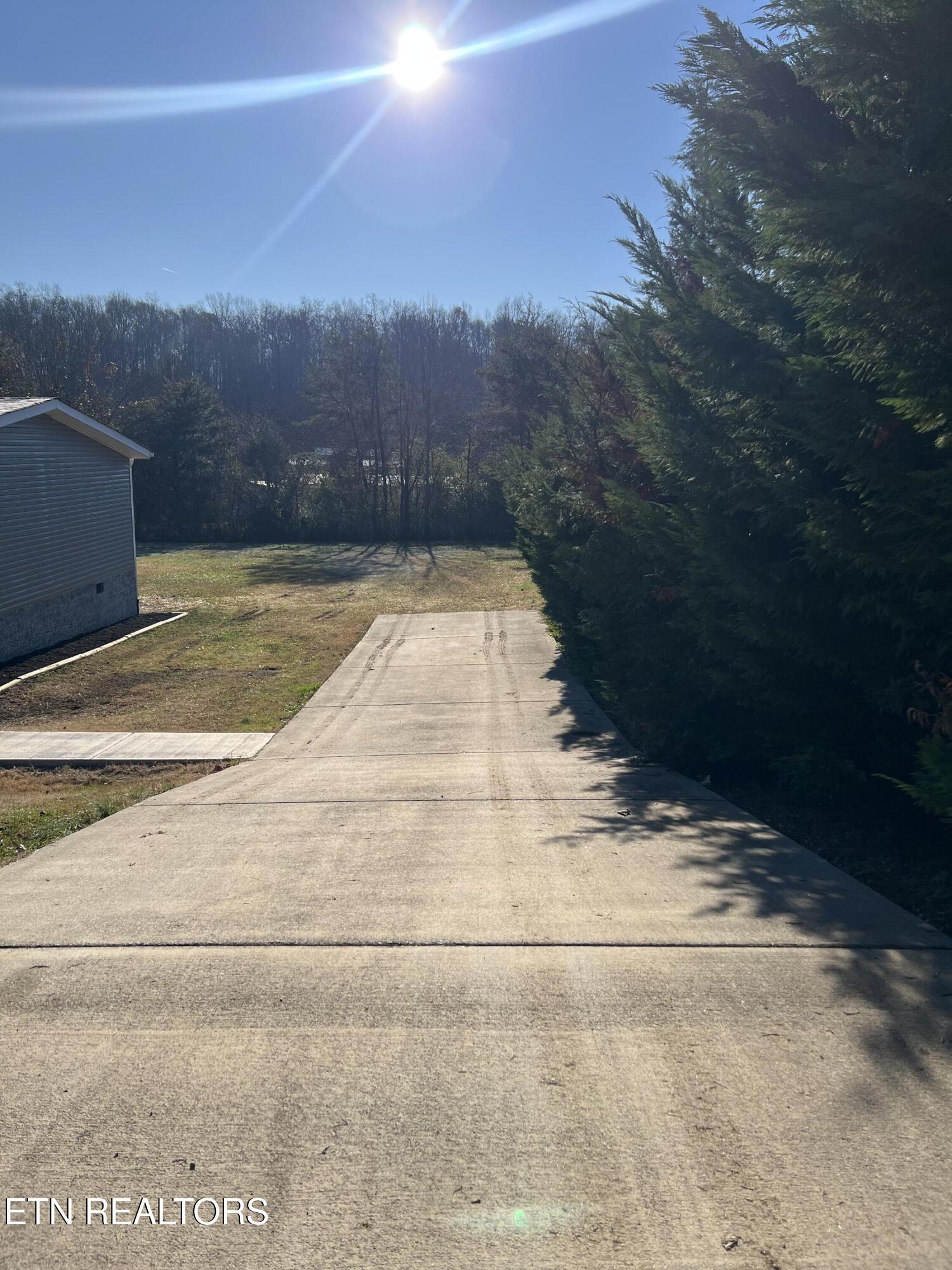 425 Abbott Road Lenoir City TN 37771