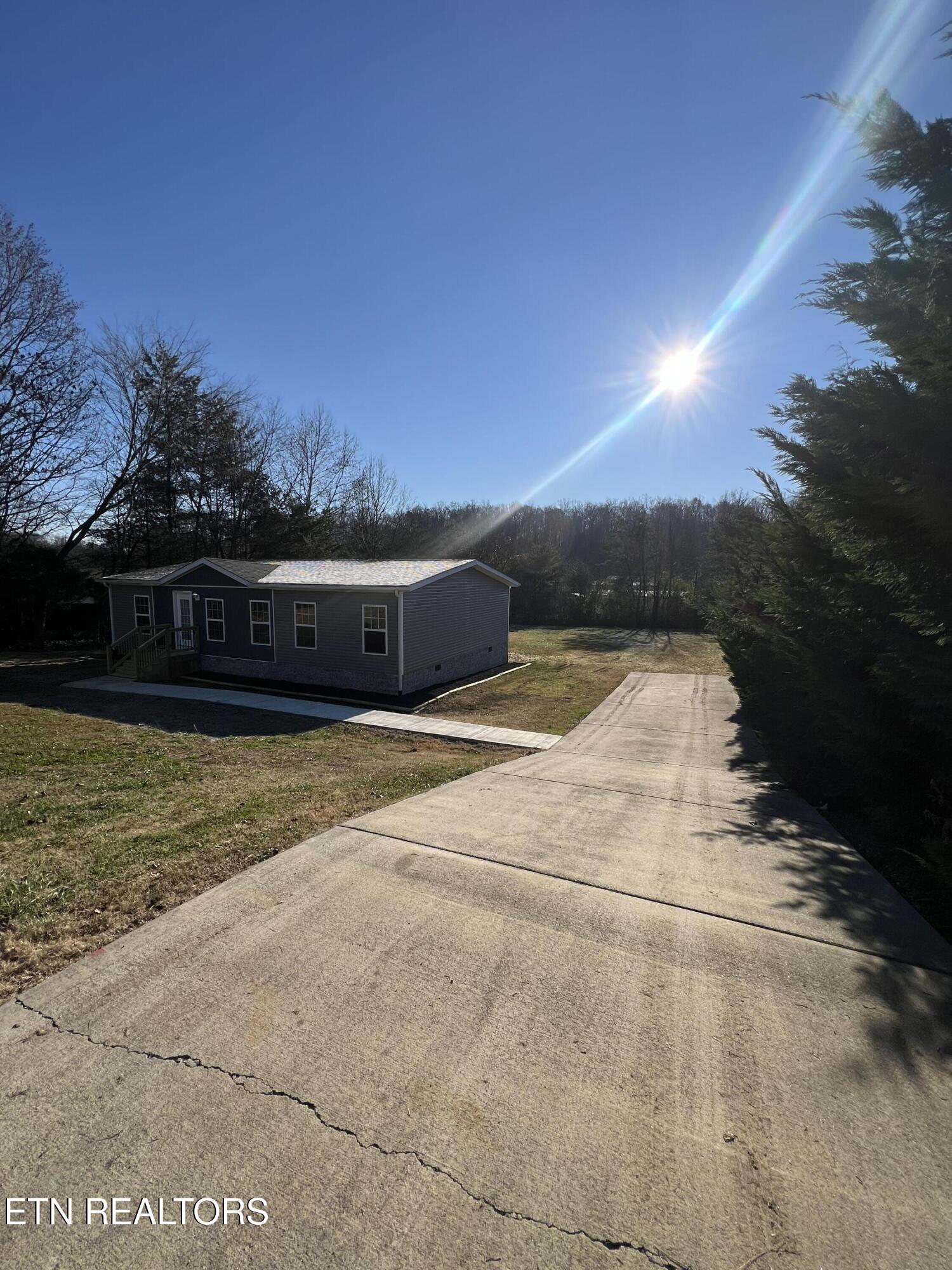 425 Abbott Road Lenoir City TN 37771