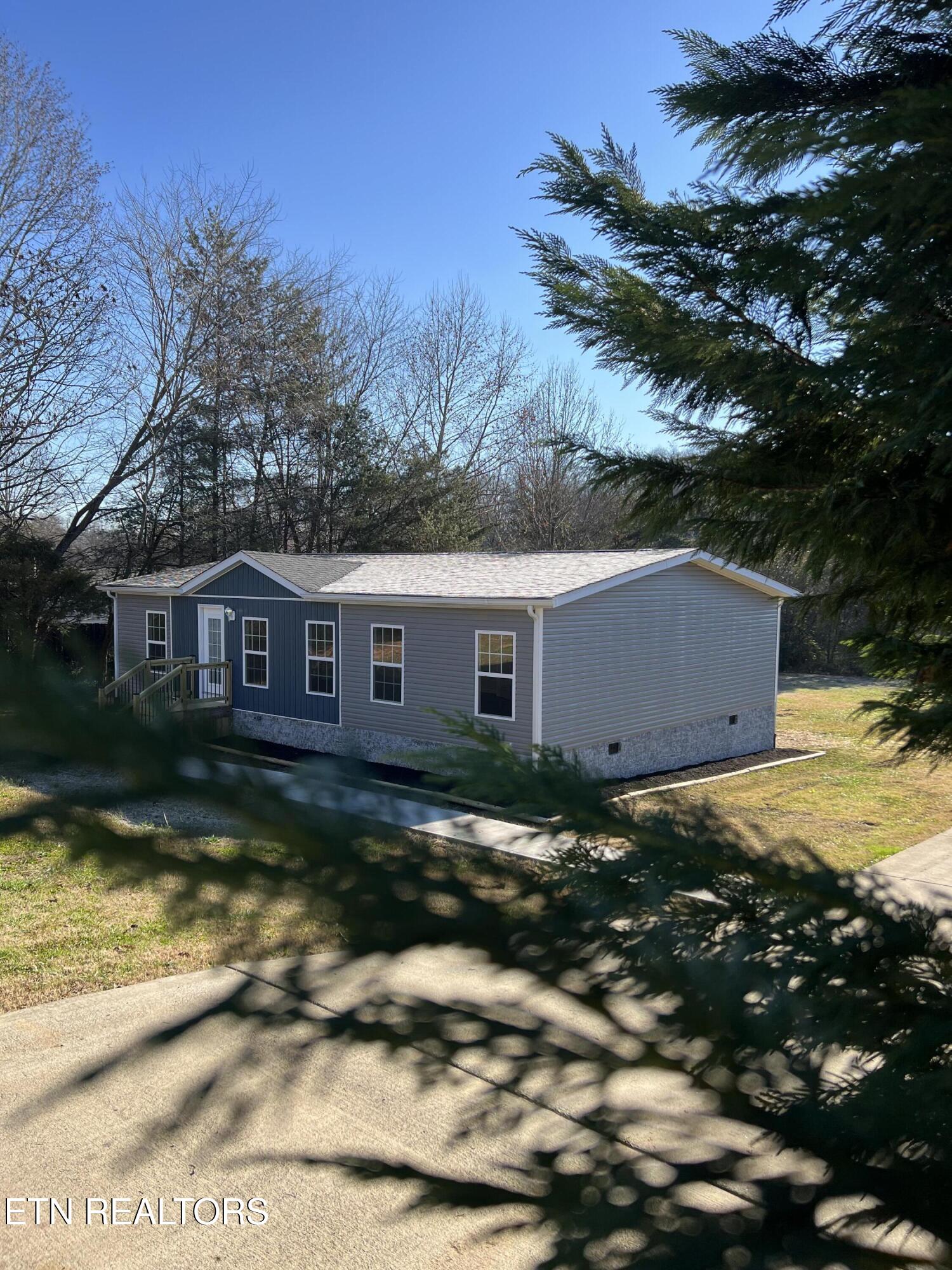 425 Abbott Road Lenoir City TN 37771