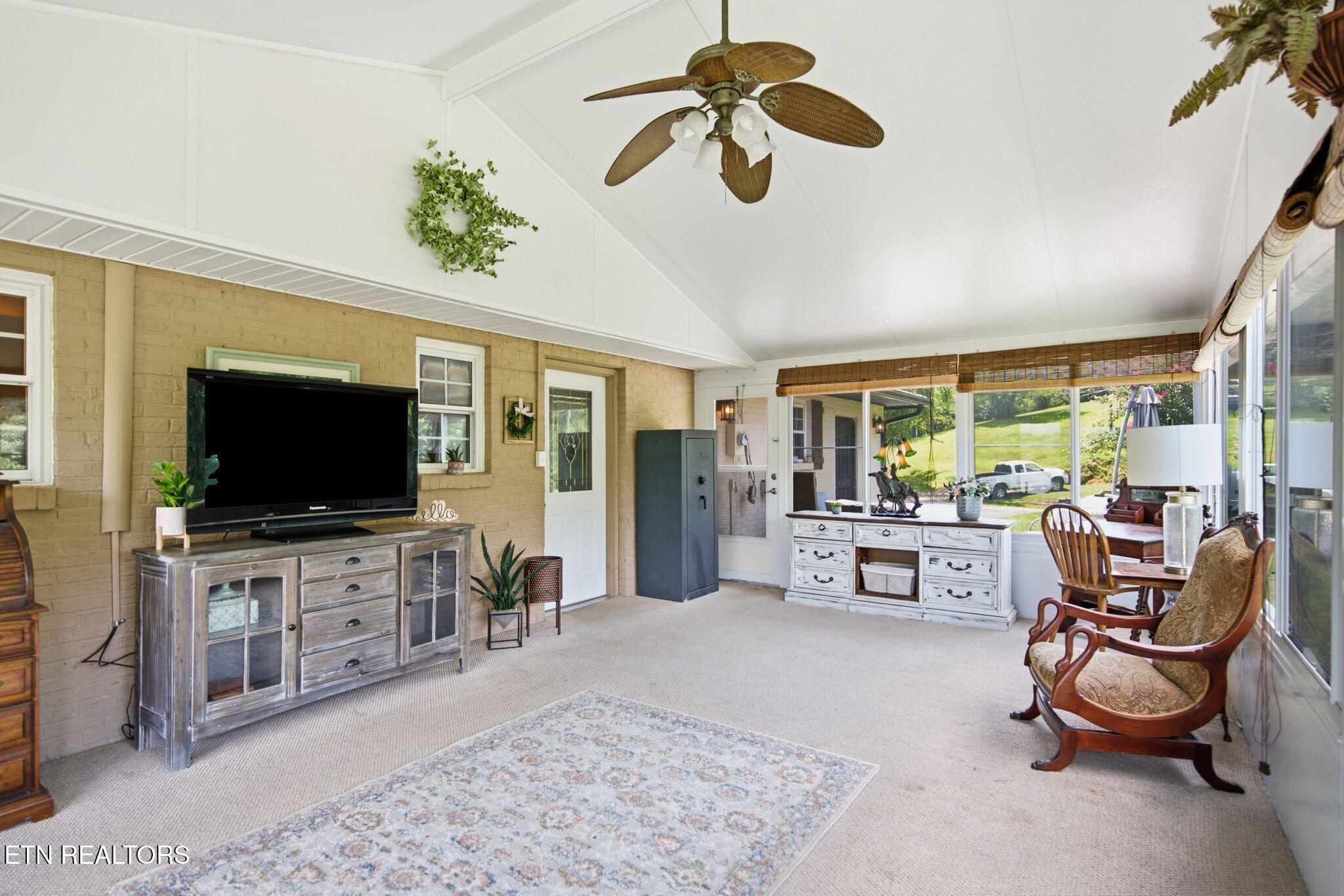 1317 Dupont Road Seymour TN 37865