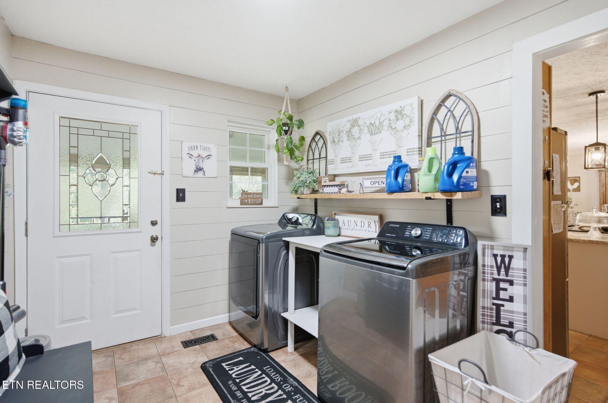 1317 Dupont Road Seymour TN 37865