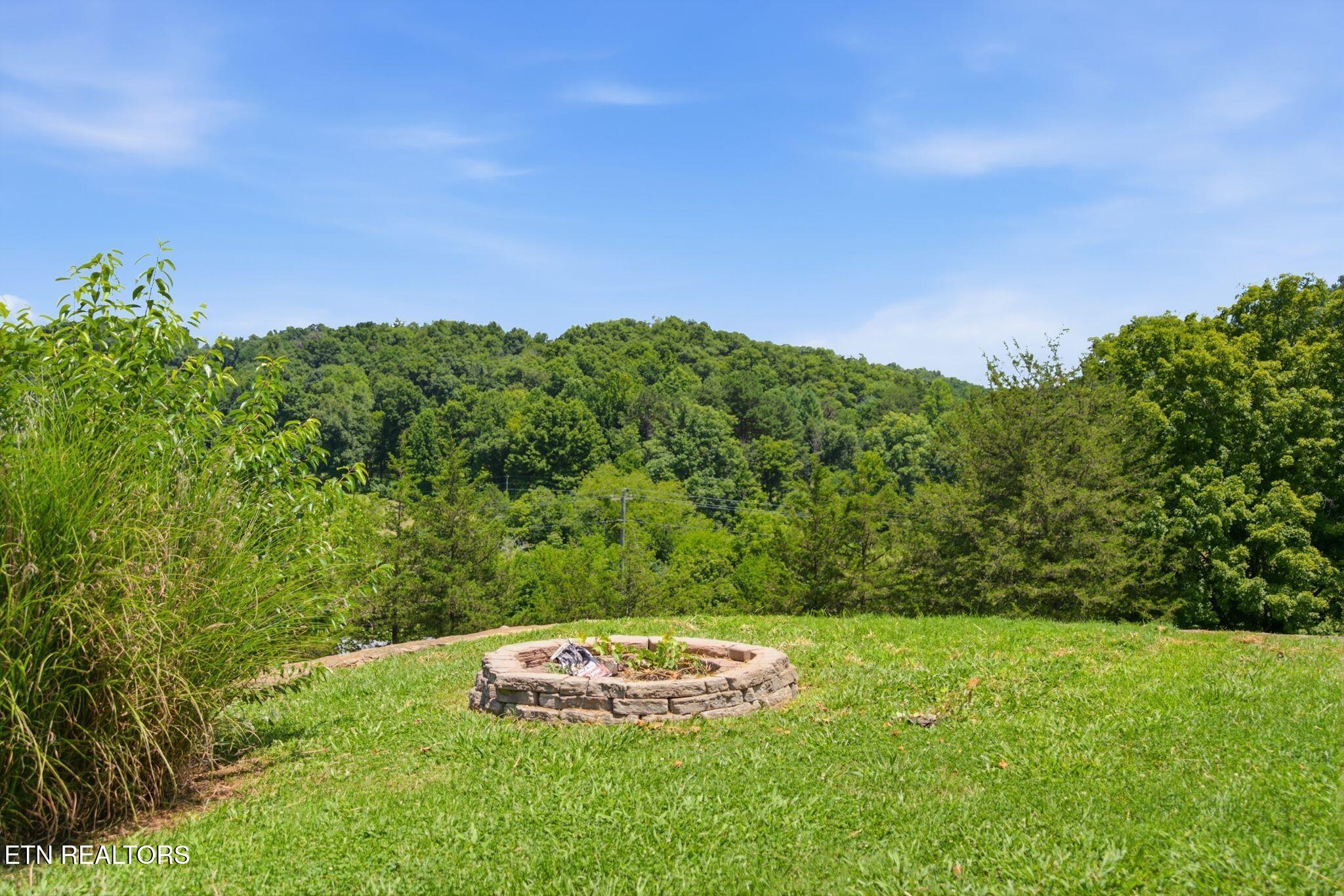 1317 Dupont Road Seymour TN 37865