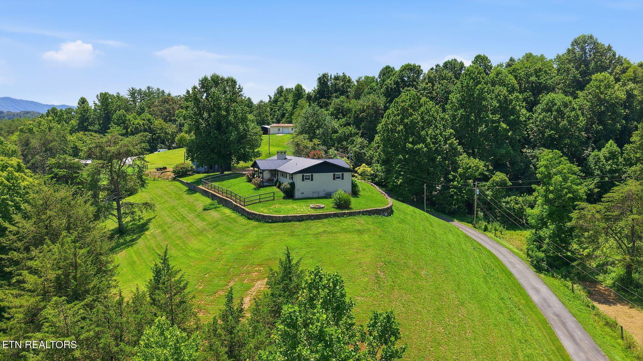 1317 Dupont Road Seymour TN 37865