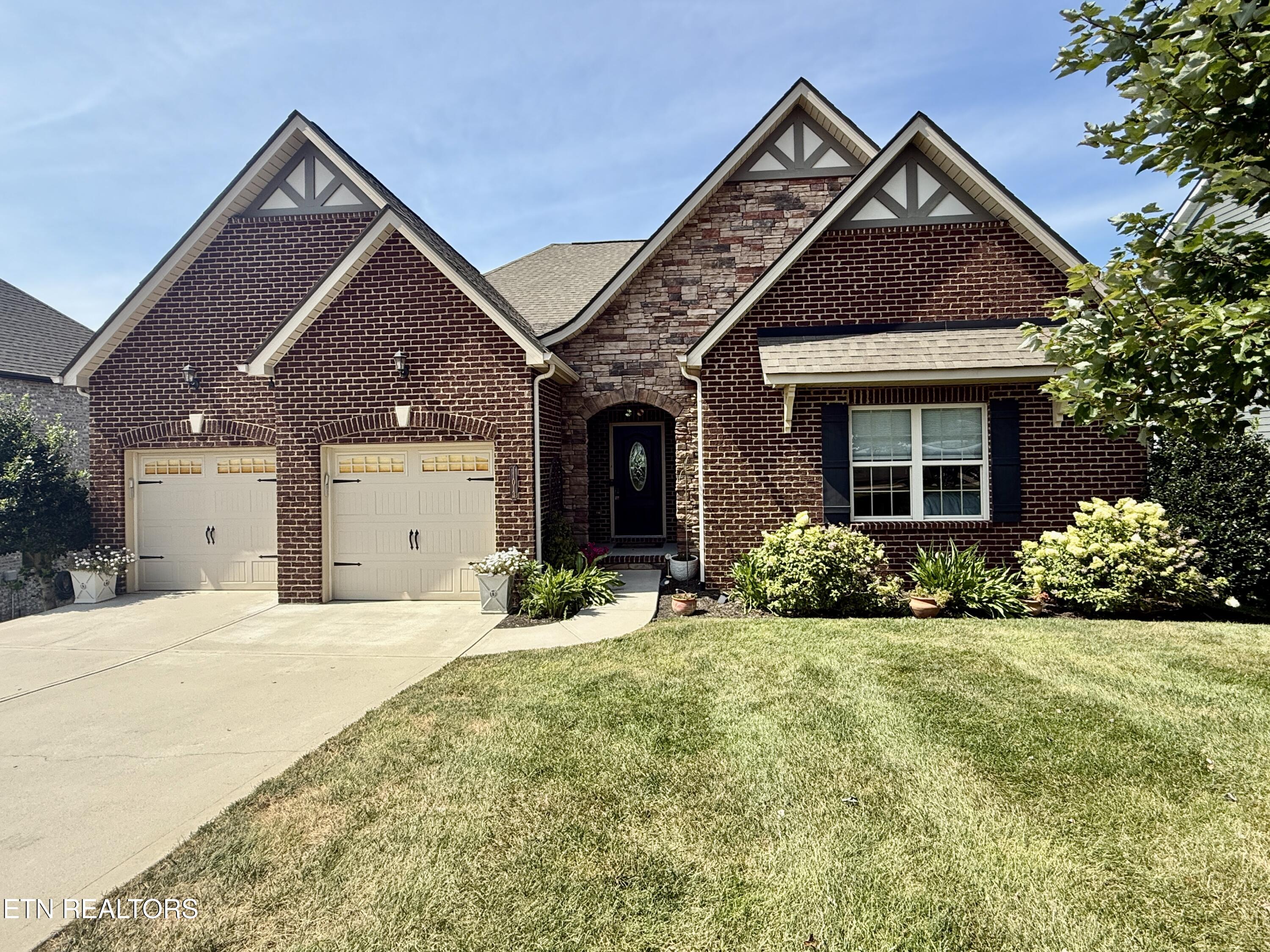 11013 Hunters Knoll Lane Knoxville TN 37932