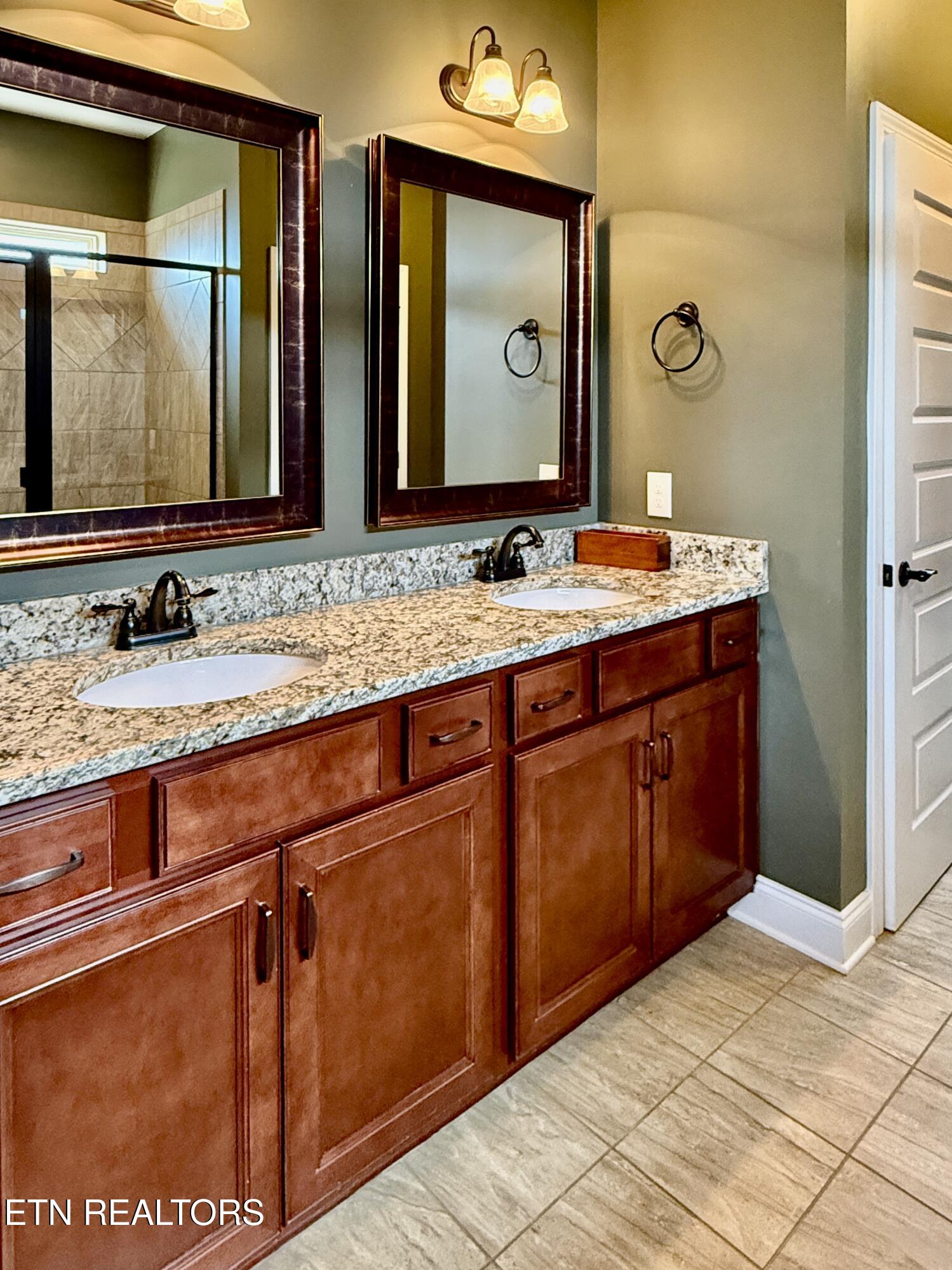 11013 Hunters Knoll Lane Knoxville TN 37932