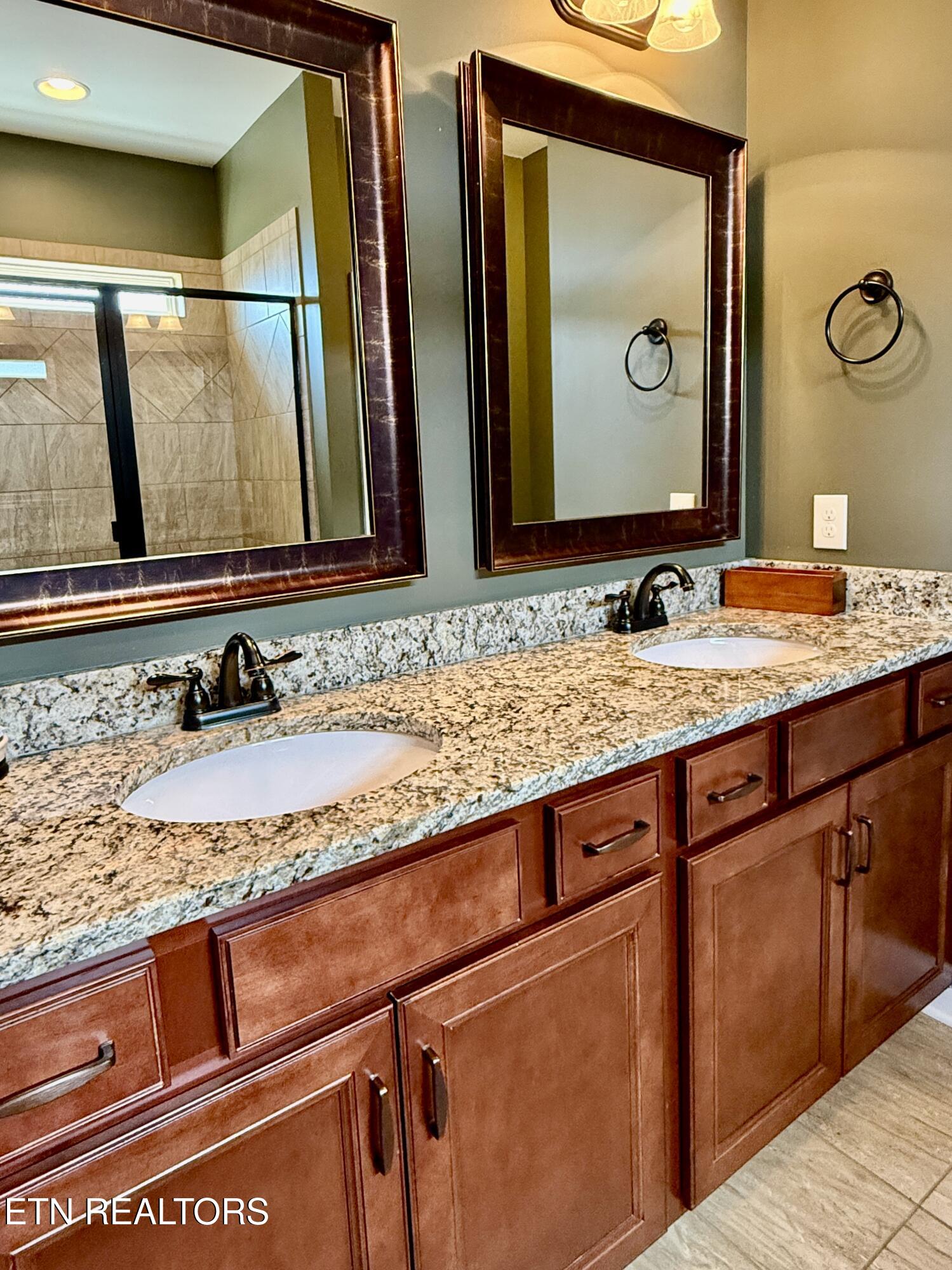 11013 Hunters Knoll Lane Knoxville TN 37932