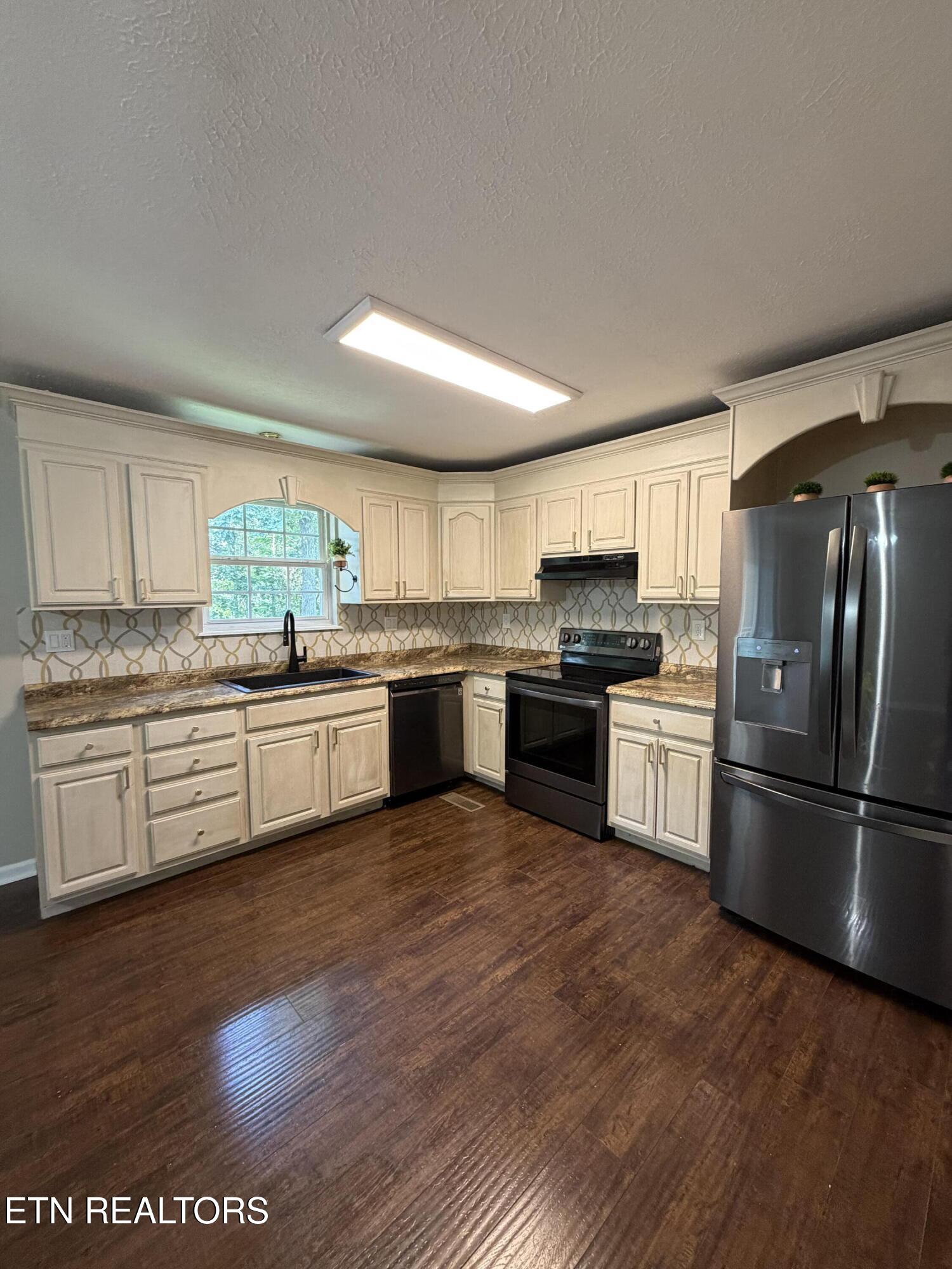 219 Scenic View Drive Clinton TN 37716