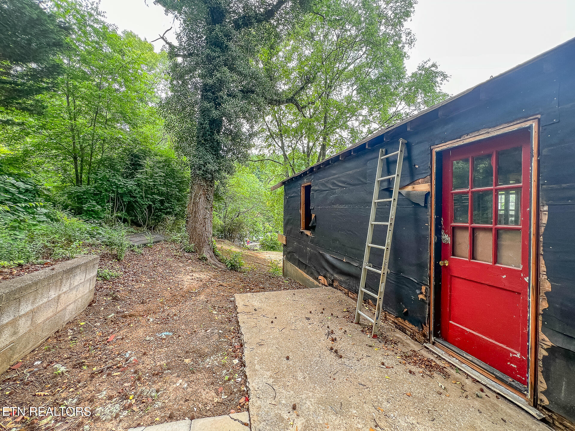 709 Lakeview Church Lane Harriman TN 37748