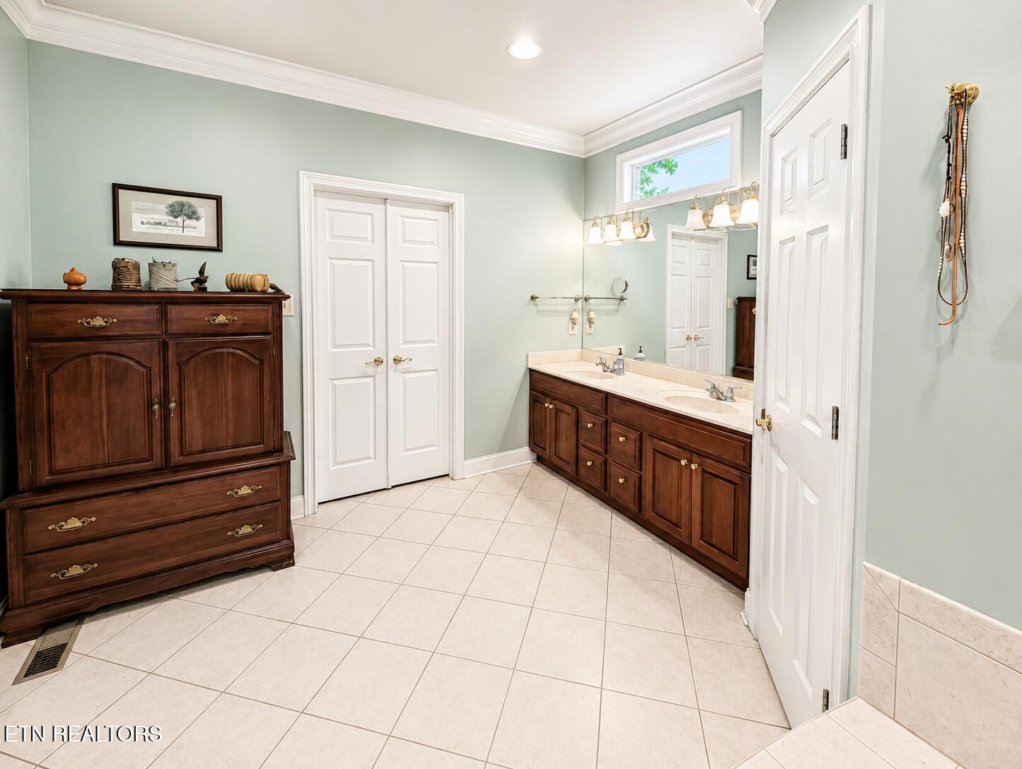 12683 Bayview Drive Knoxville TN 37922