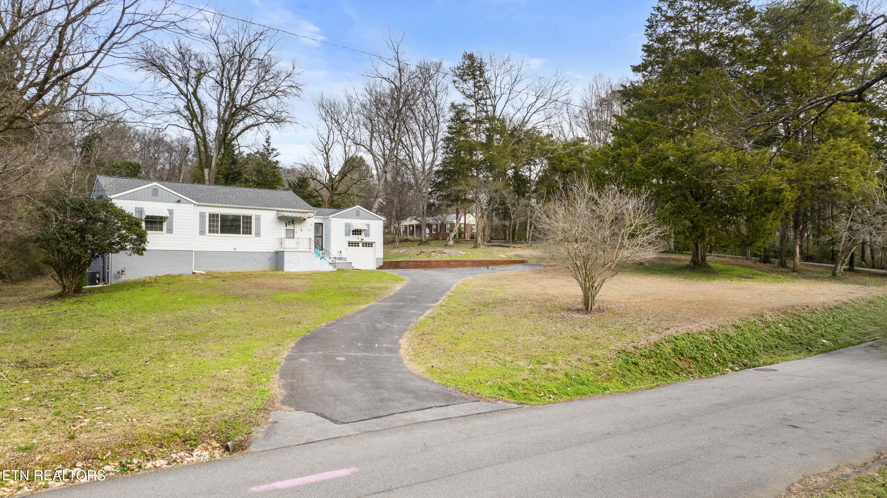 5719 Green Valley Drive Knoxville TN 37914