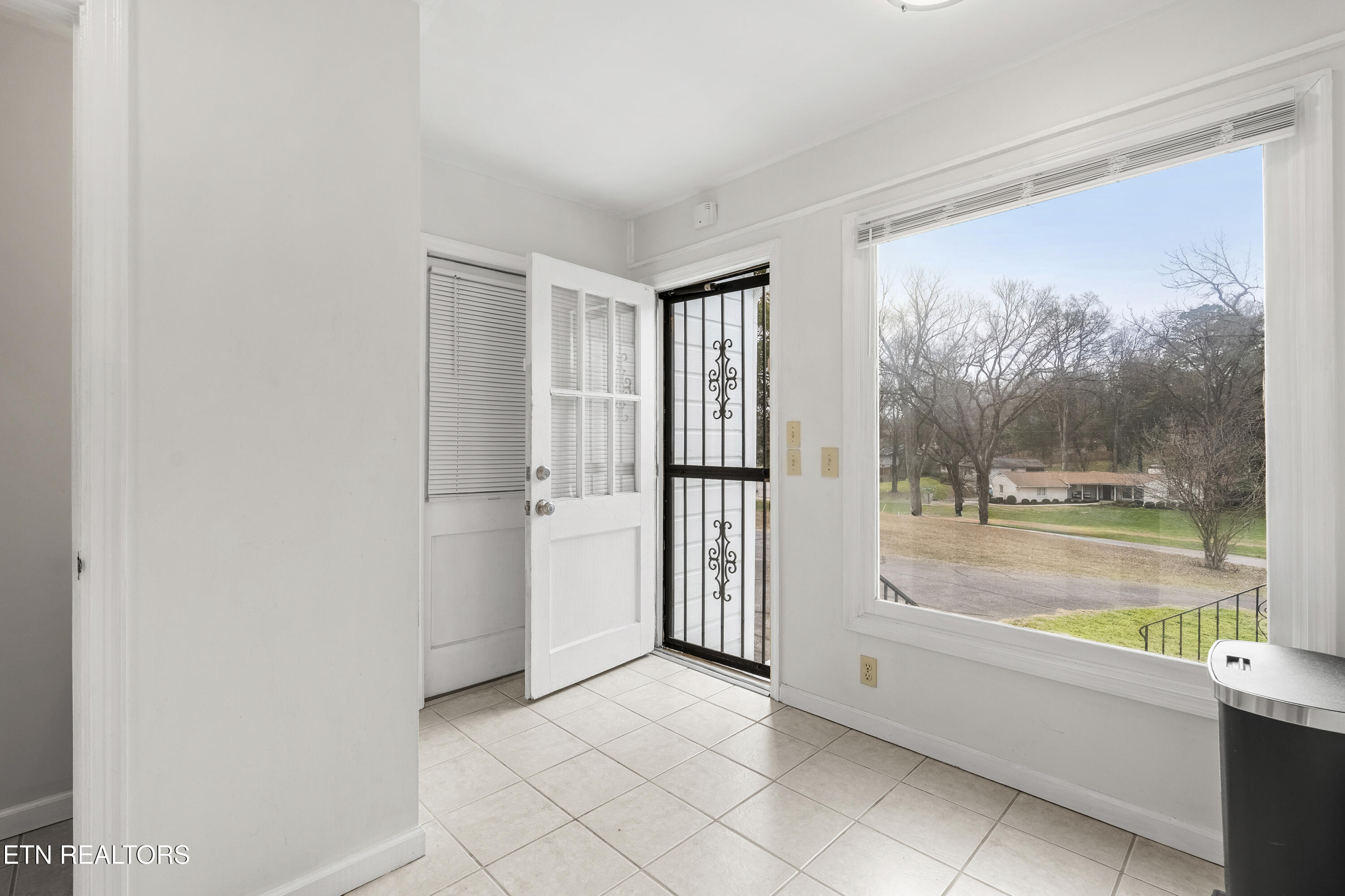 5719 Green Valley Drive Knoxville TN 37914