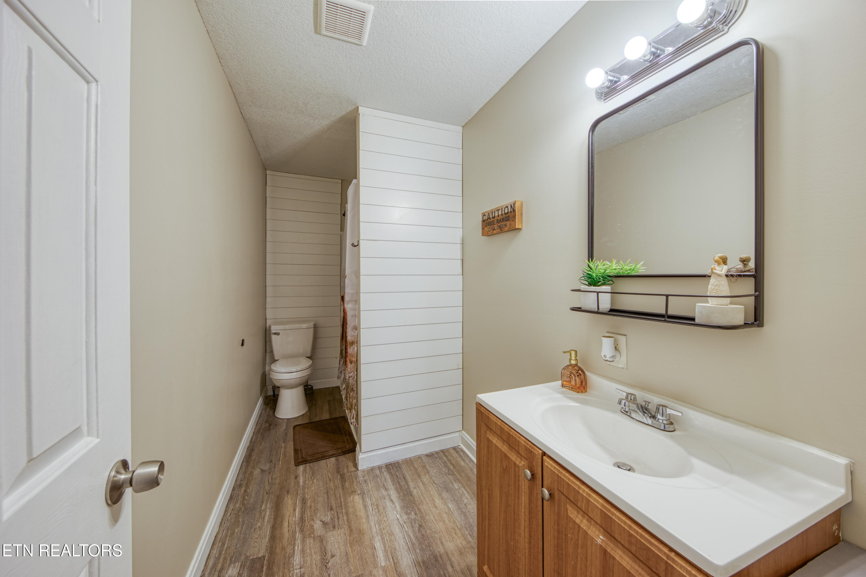 1447 Stony Point Road Knoxville TN 37914