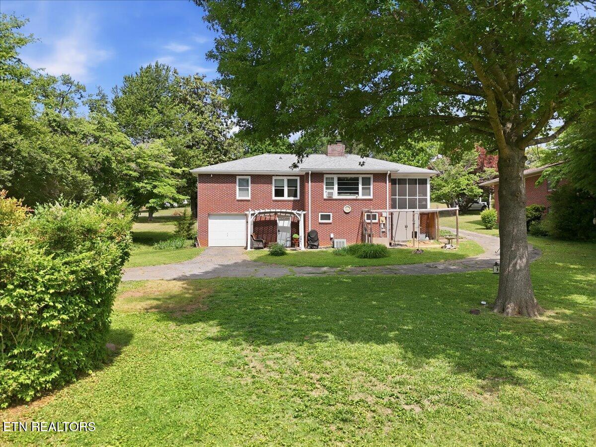 1604 Linda Lane Maryville TN 37803
