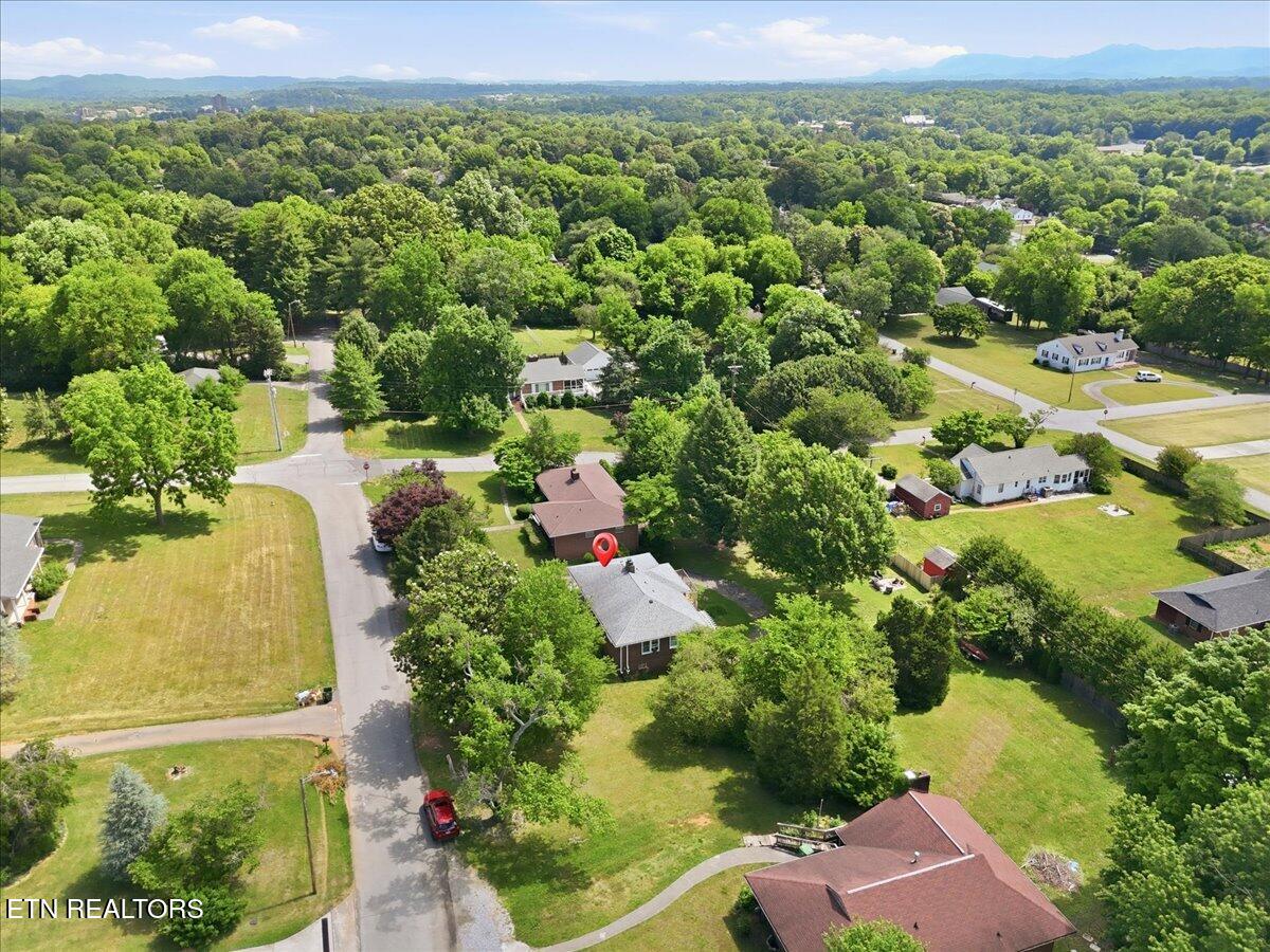 1604 Linda Lane Maryville TN 37803
