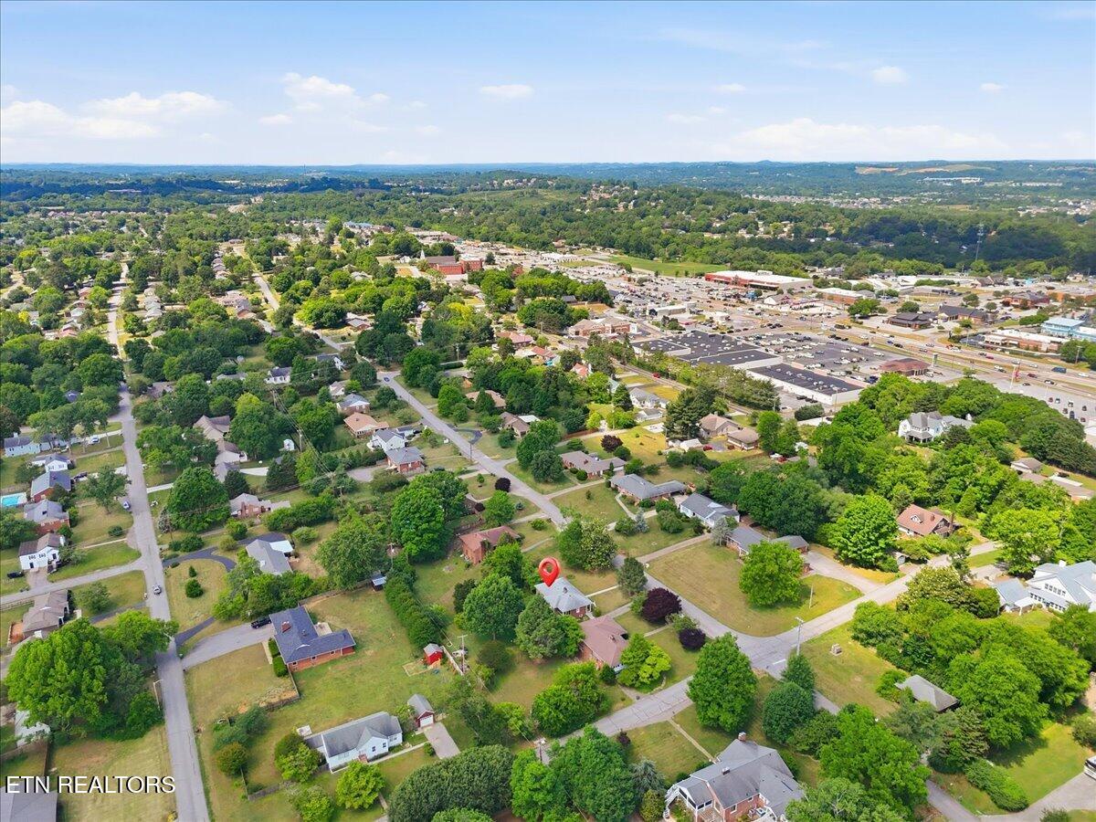 1604 Linda Lane Maryville TN 37803
