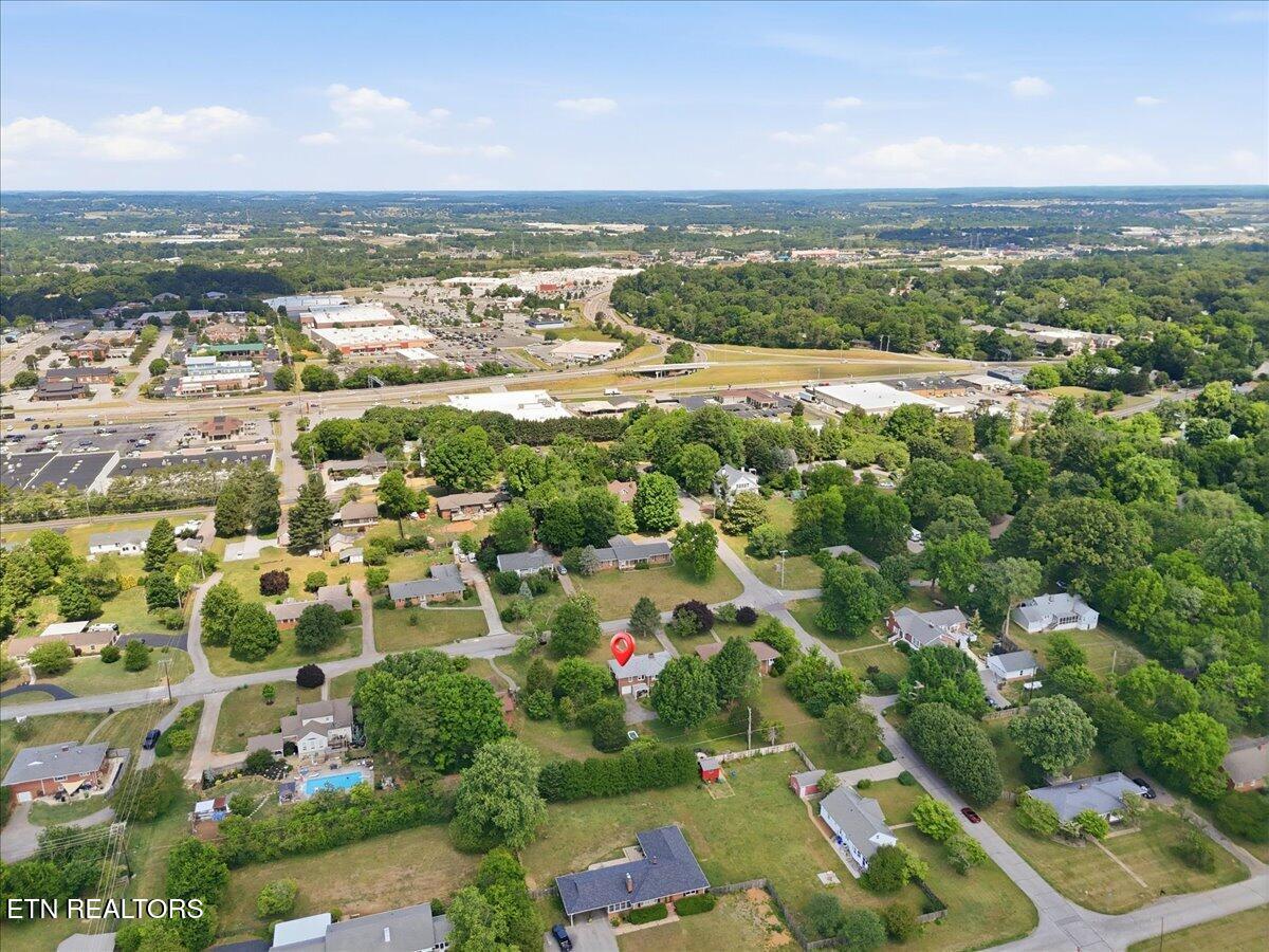 1604 Linda Lane Maryville TN 37803