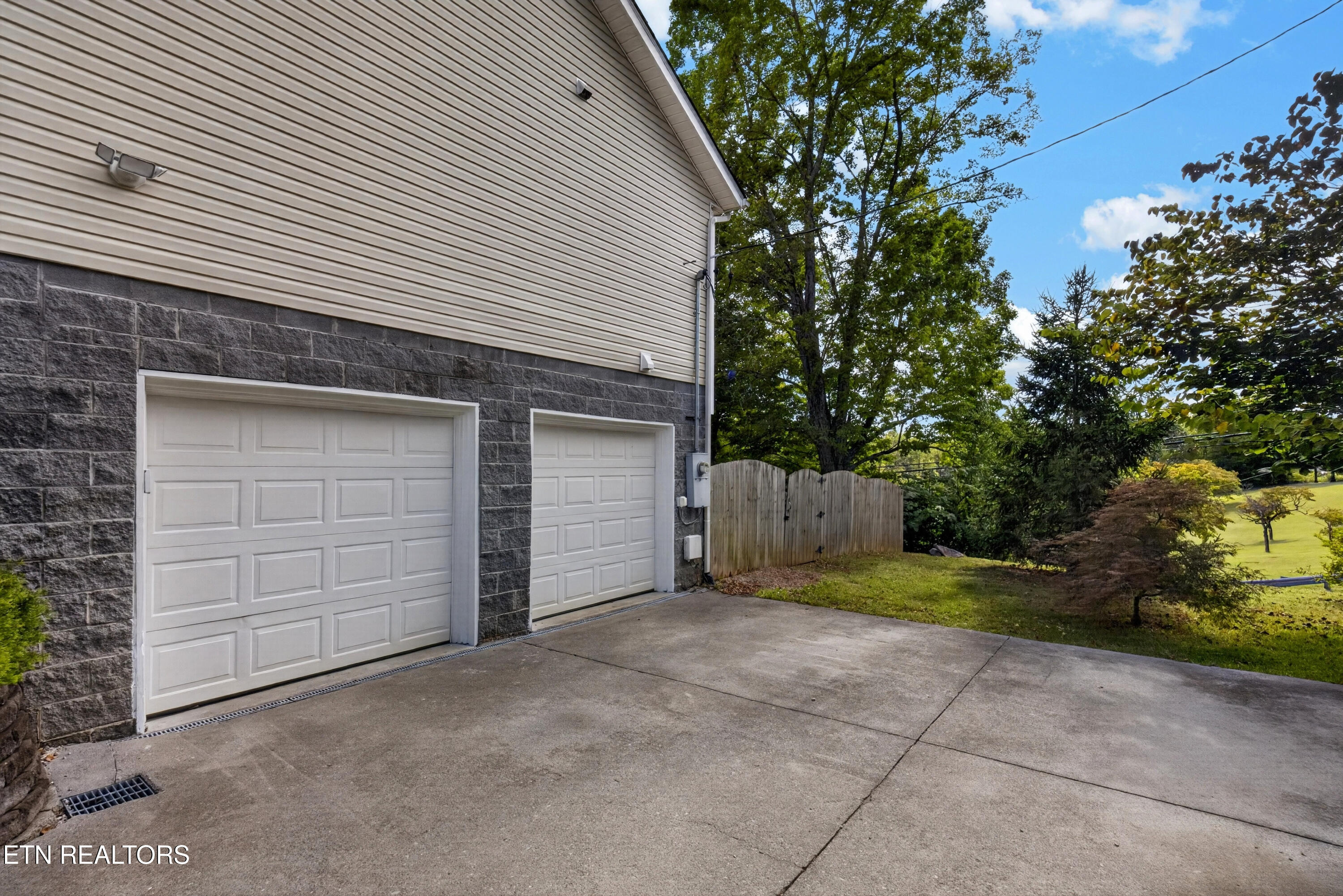 2444 Honey Grove Lane Knoxville TN 37923
