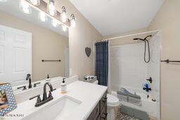 15 Eastwood Lane Pikeville TN 37367