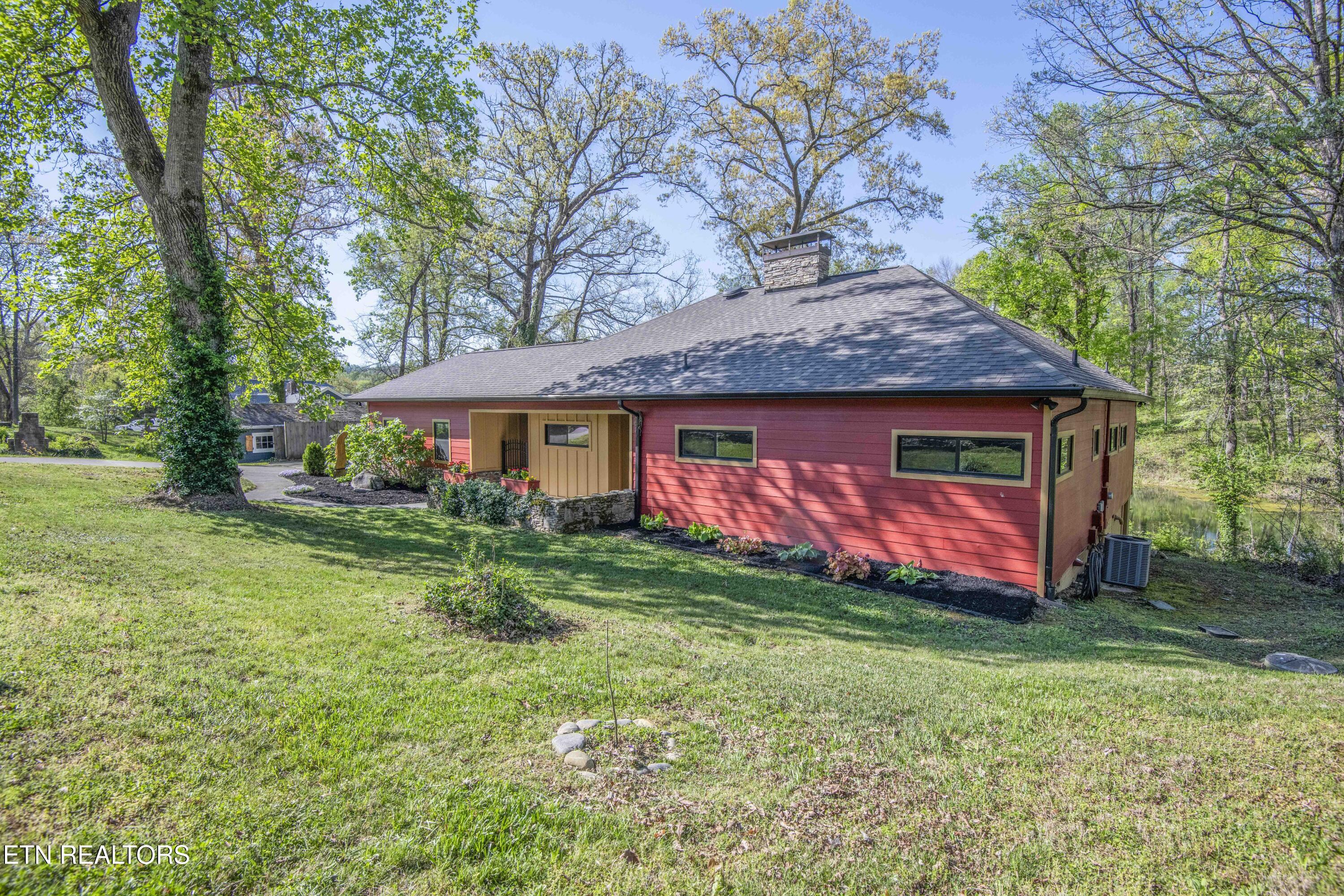 715 Lake Forest Drive Knoxville TN 37920