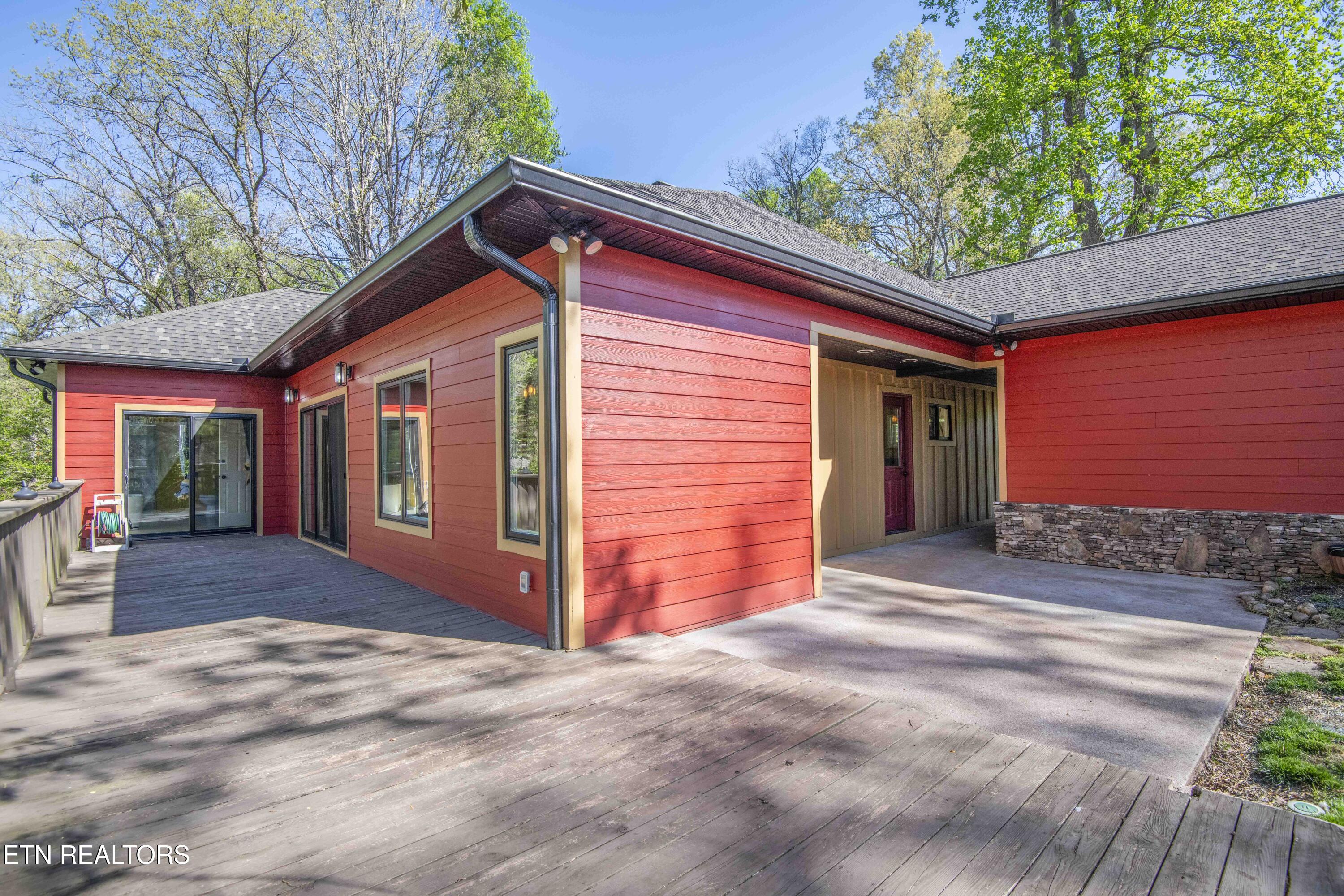 715 Lake Forest Drive Knoxville TN 37920