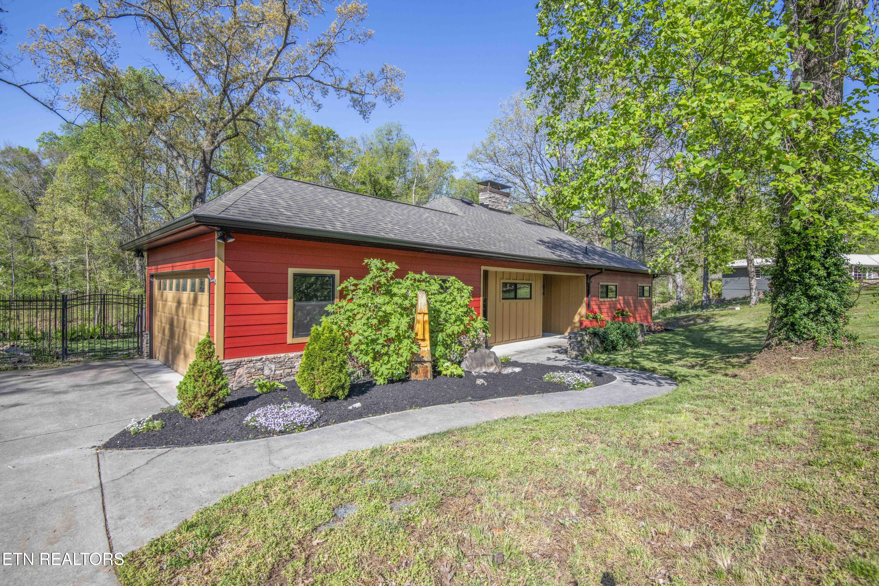 715 Lake Forest Drive Knoxville TN 37920