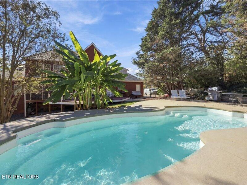 7324 Meadow Creek Trail Knoxville TN 37931