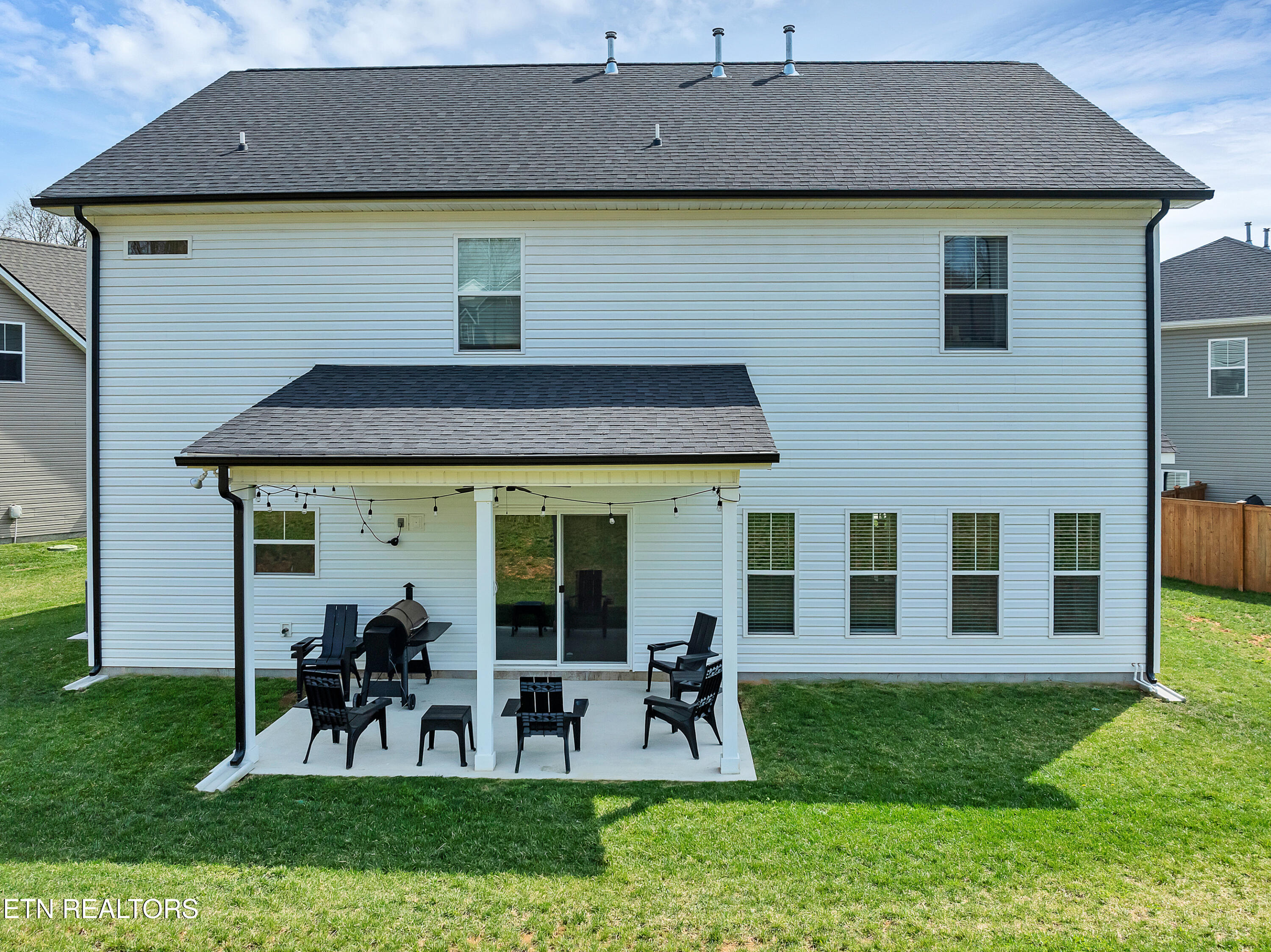 2221 Shylah Mia Lane Knoxville TN 37932