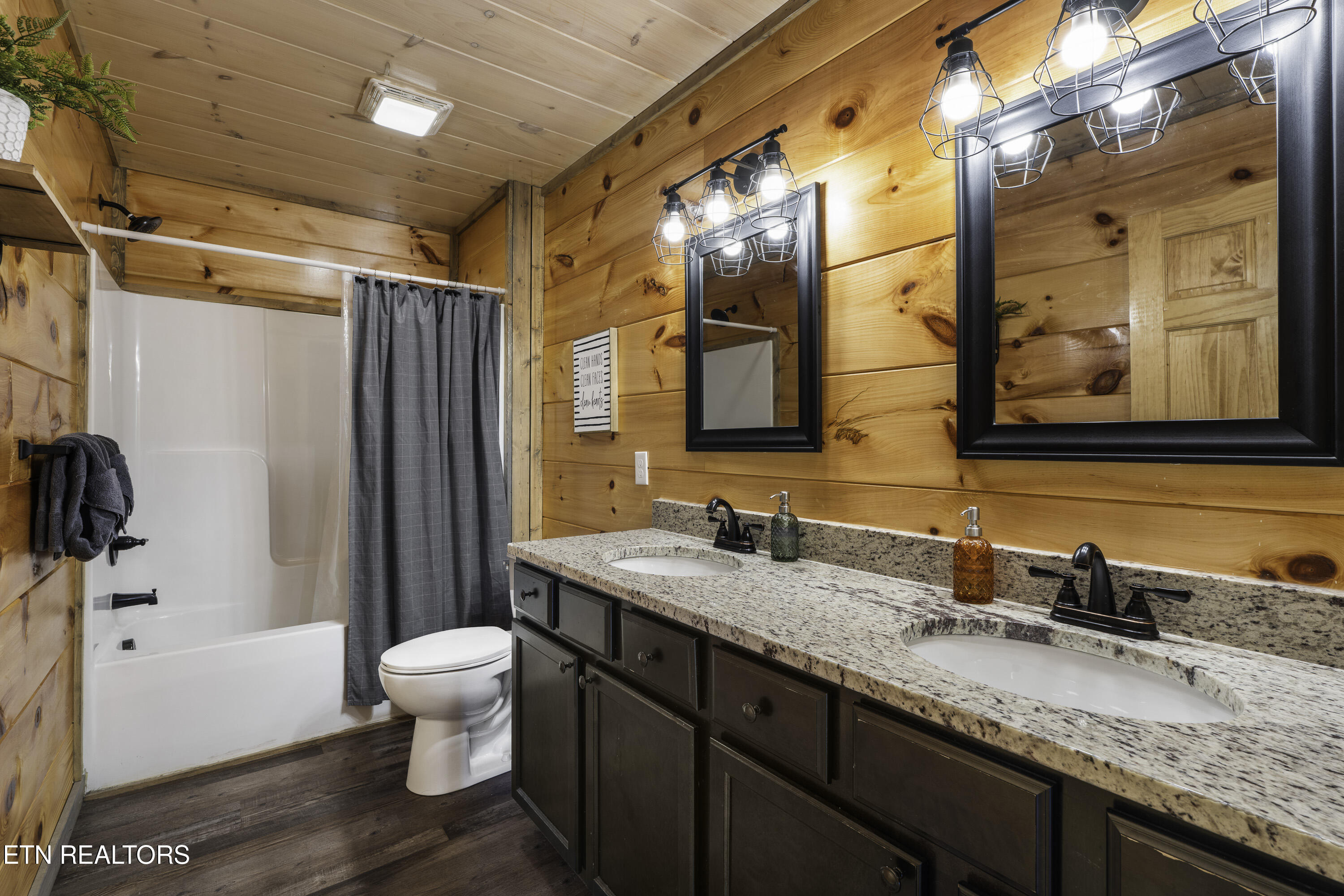 2328 Judson Lane Sevierville TN 37876