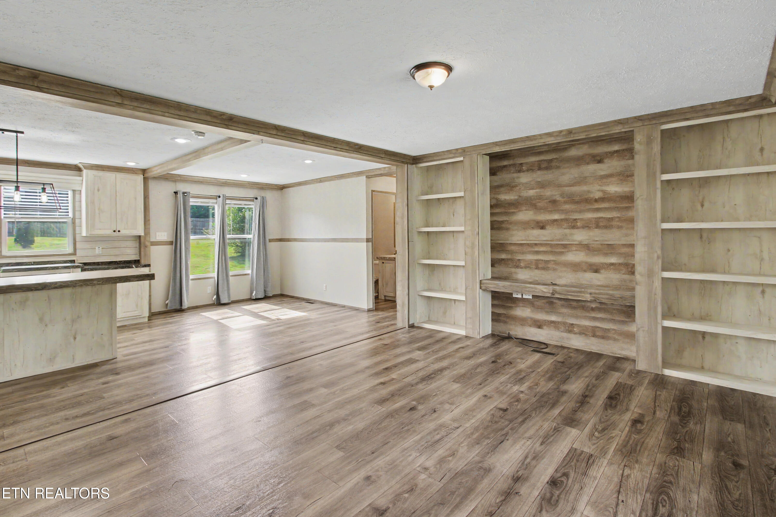 7512 Thompson School Road Corryton TN 37721