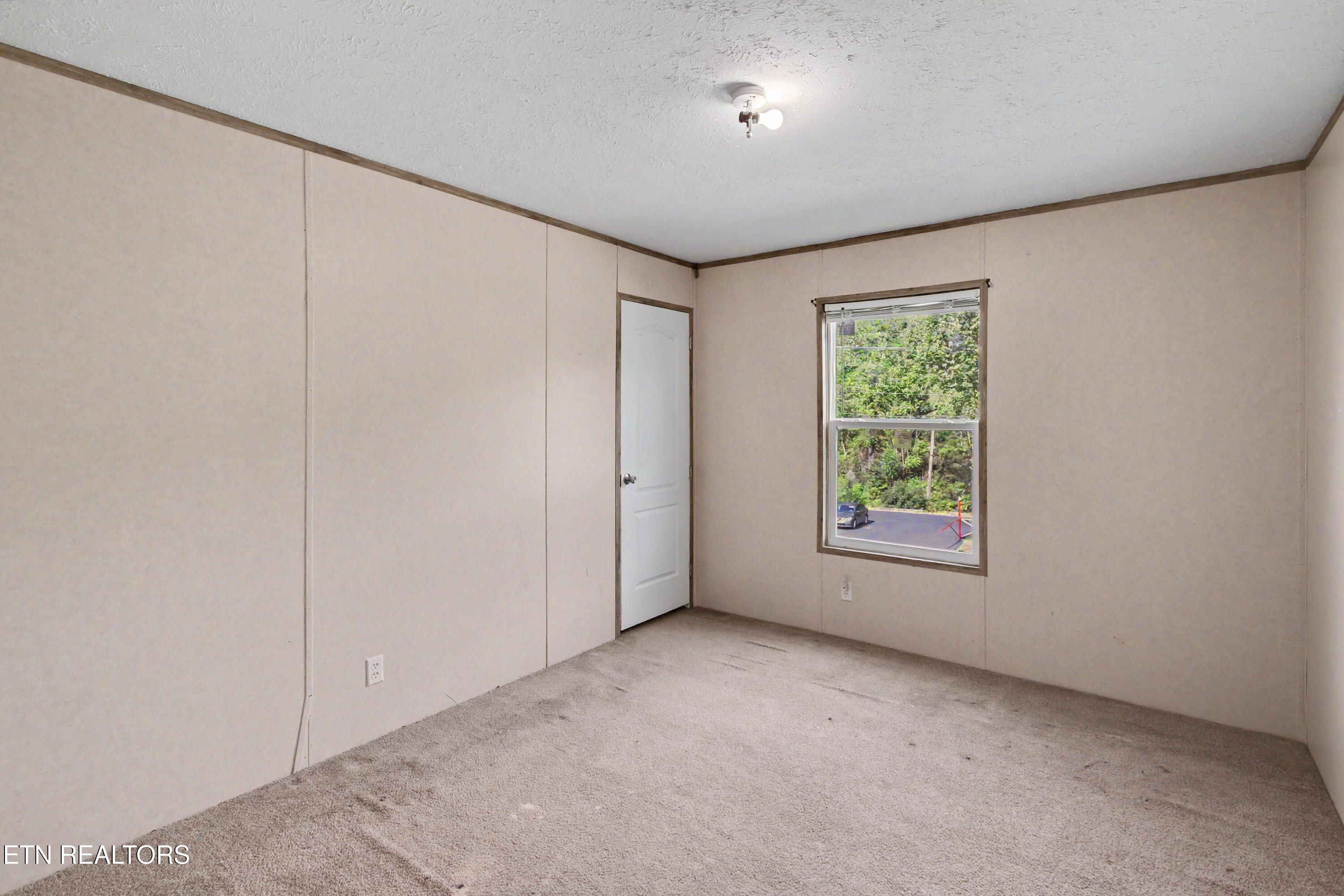 7512 Thompson School Road Corryton TN 37721