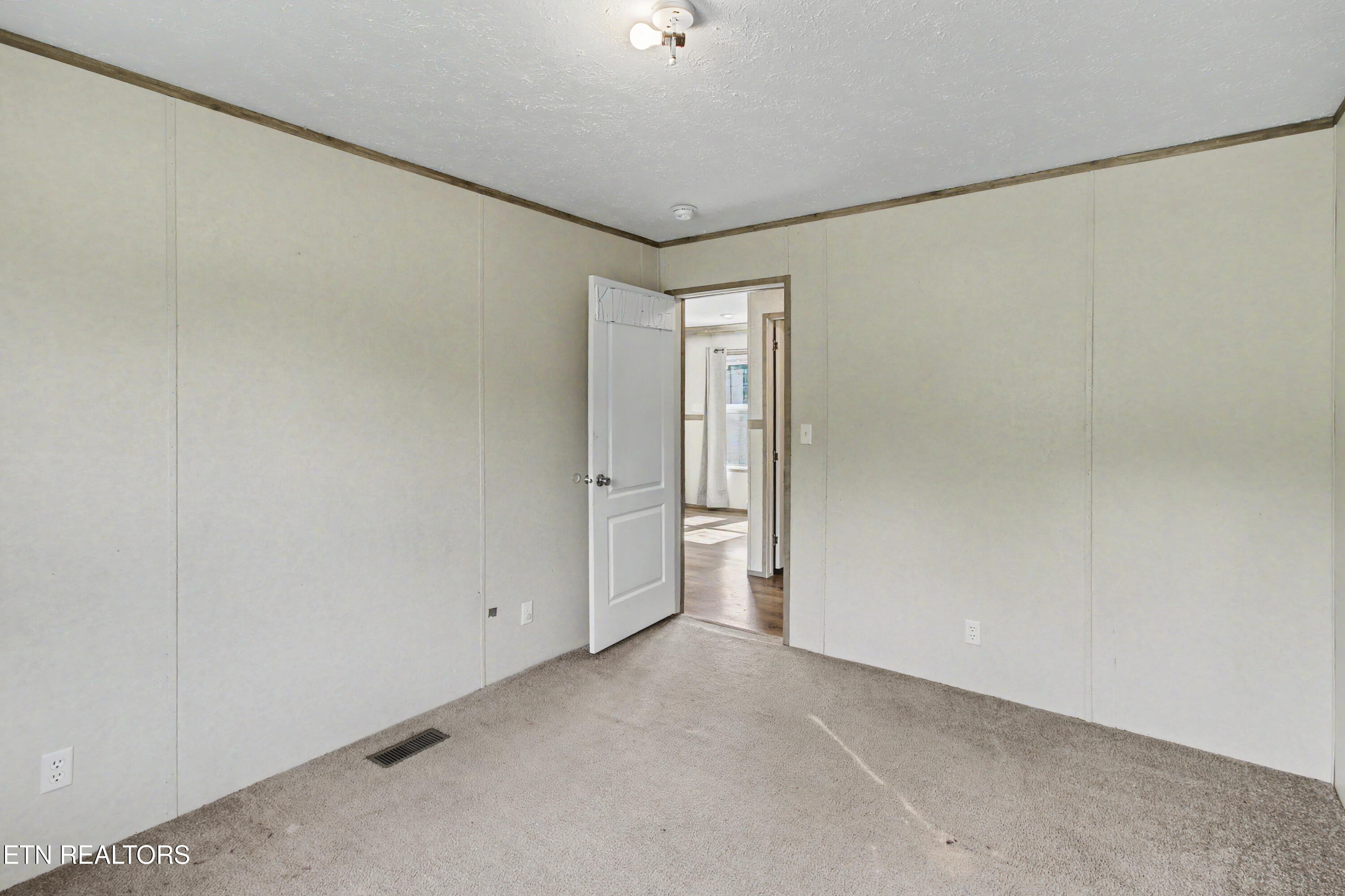 7512 Thompson School Road Corryton TN 37721