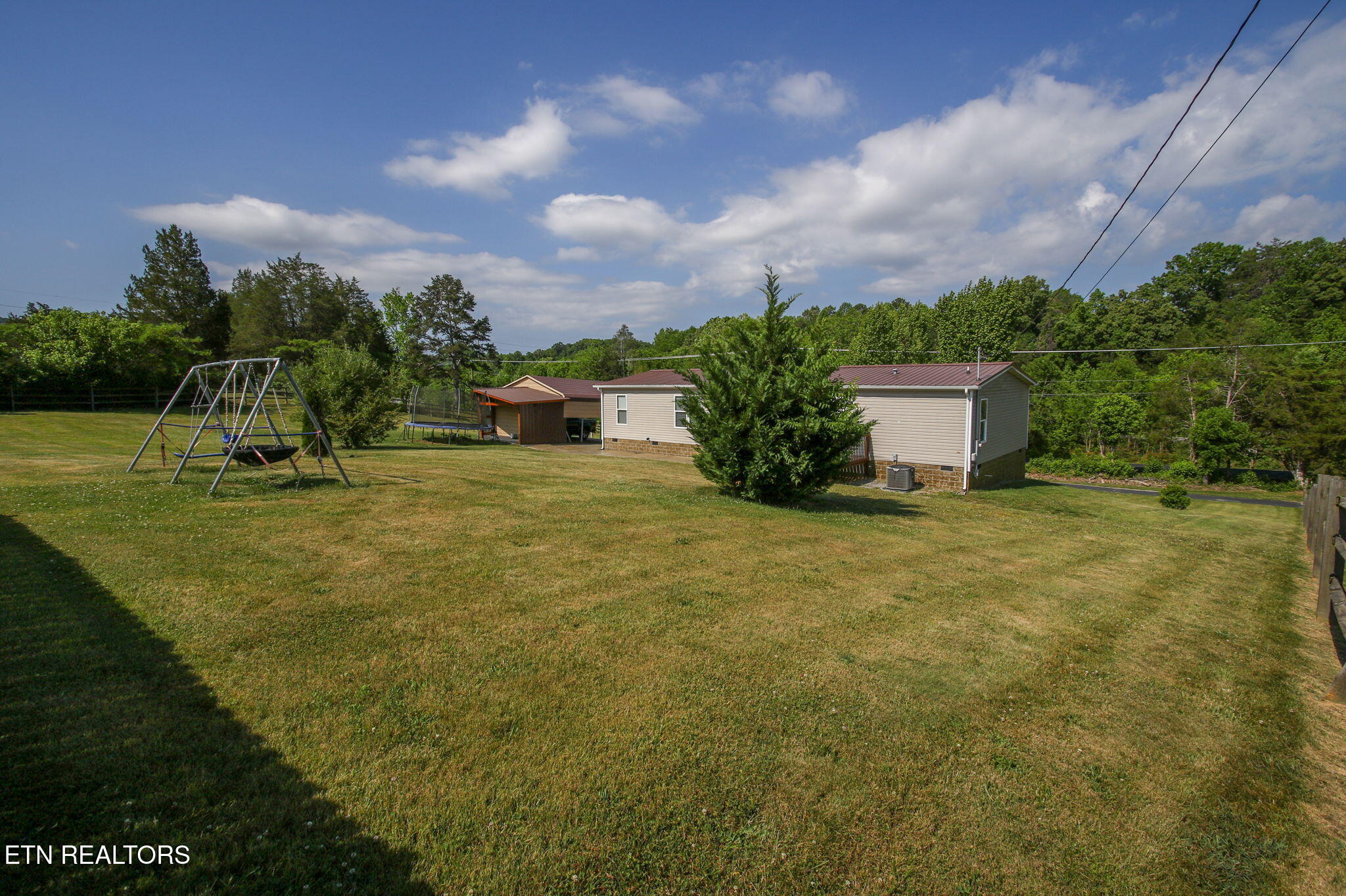 7512 Thompson School Road Corryton TN 37721