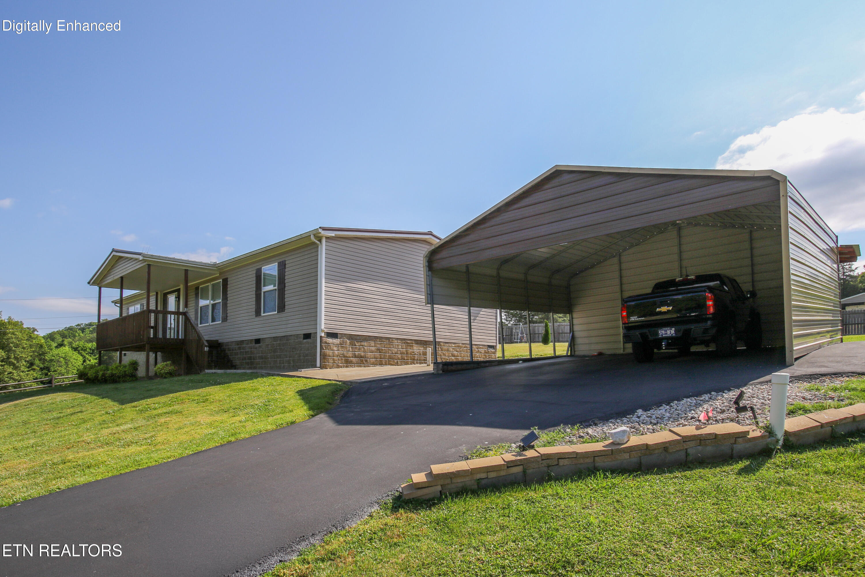 7512 Thompson School Road Corryton TN 37721