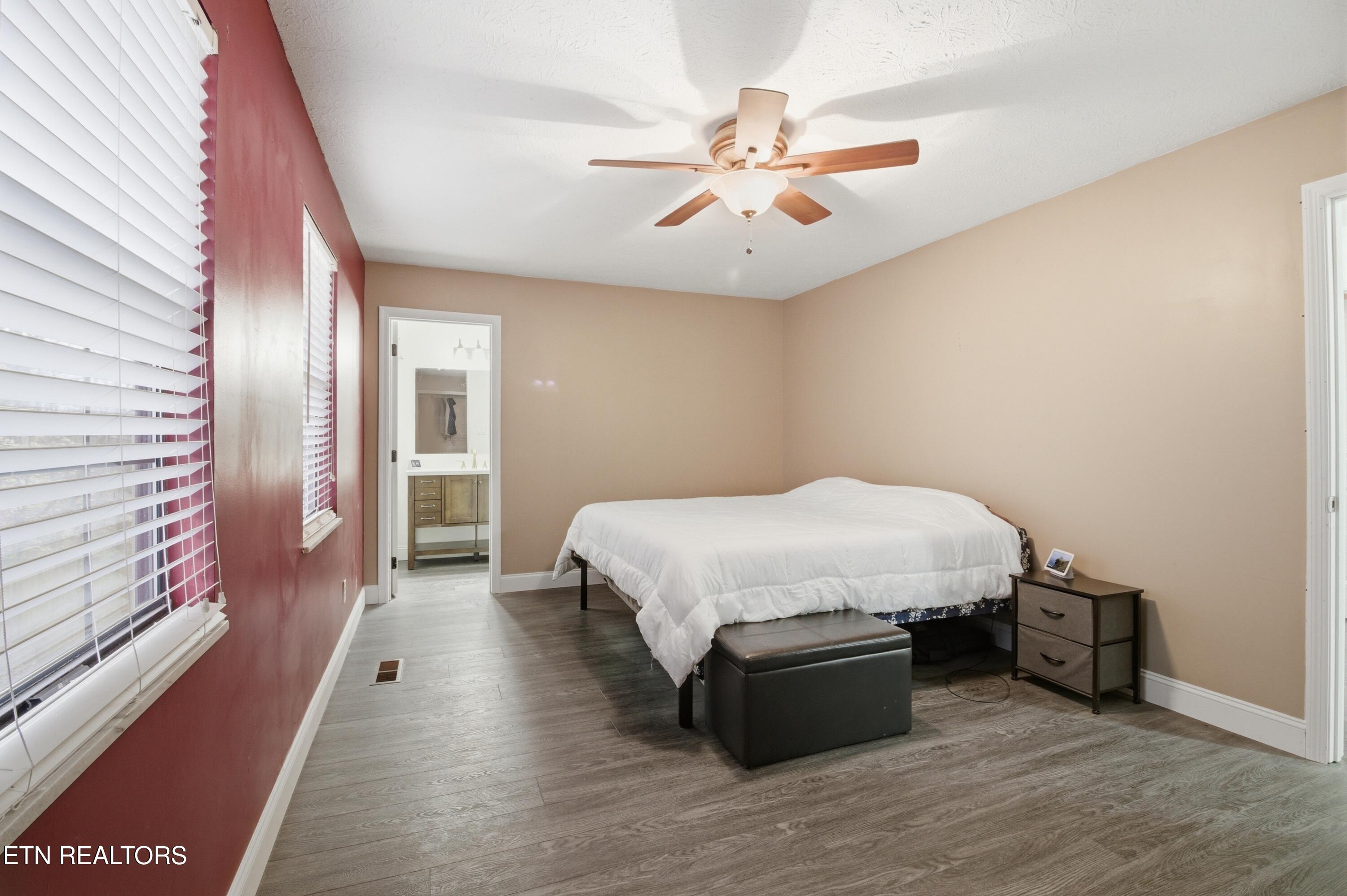 9429 Jim Loy Drive Strawberry Plains TN 37871