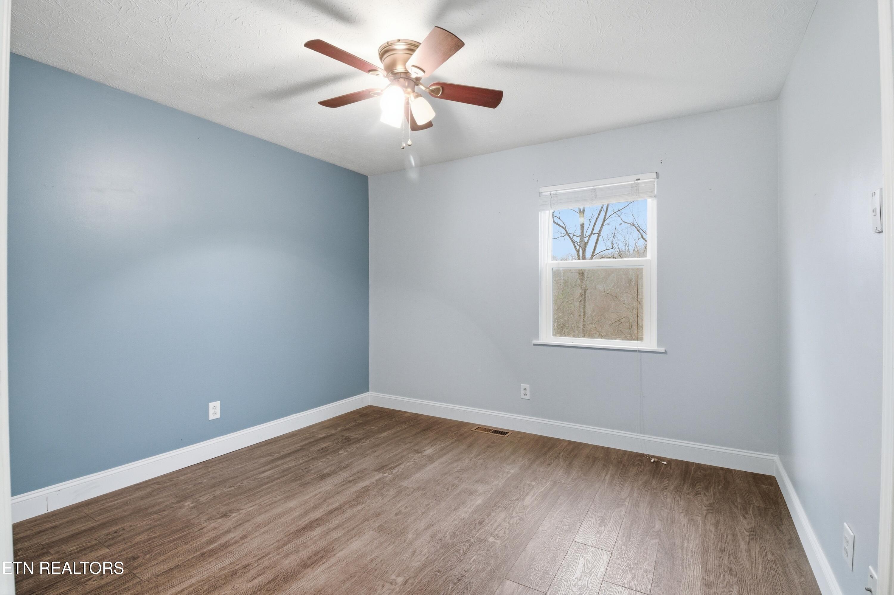 9429 Jim Loy Drive Strawberry Plains TN 37871