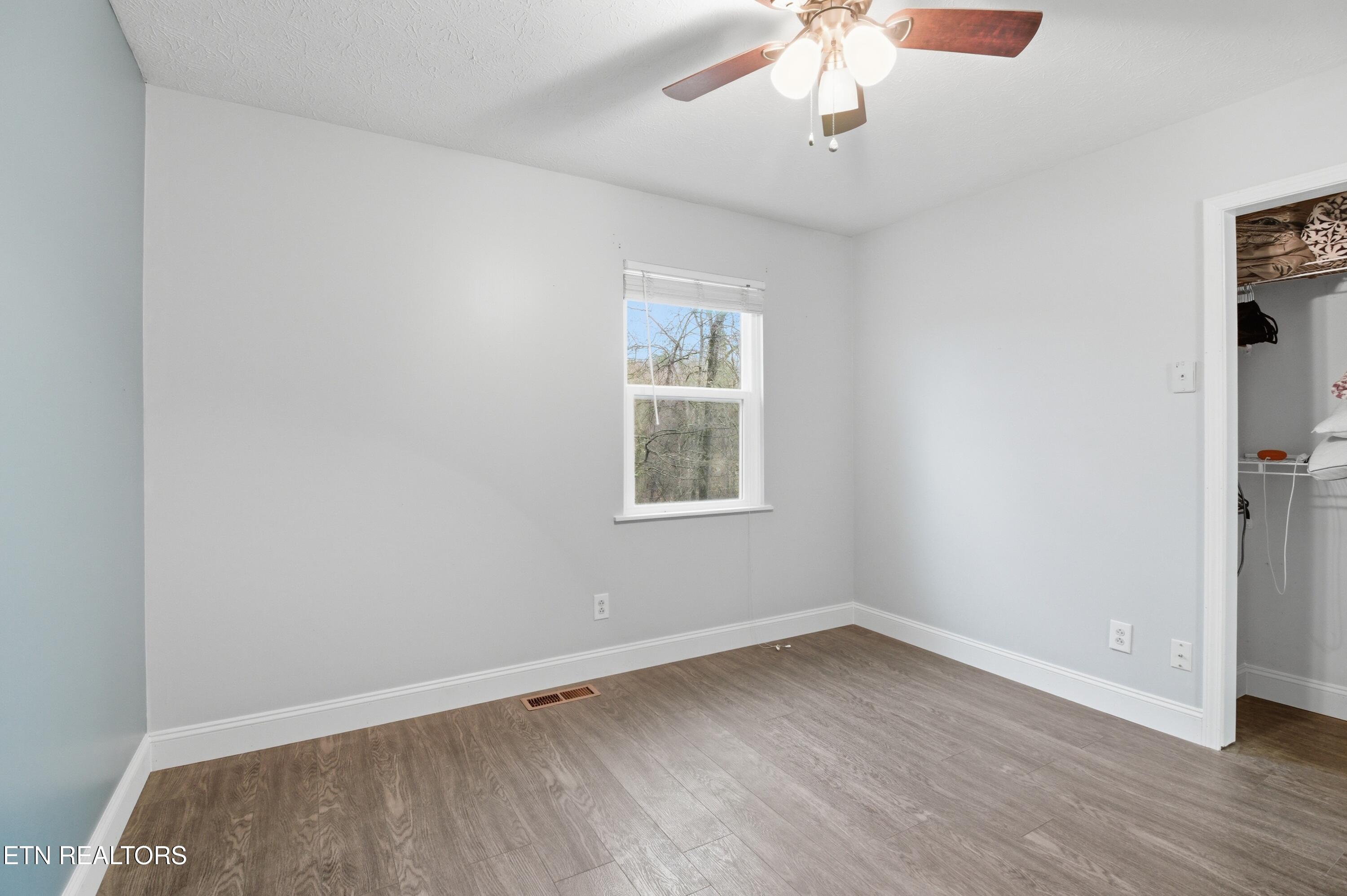 9429 Jim Loy Drive Strawberry Plains TN 37871