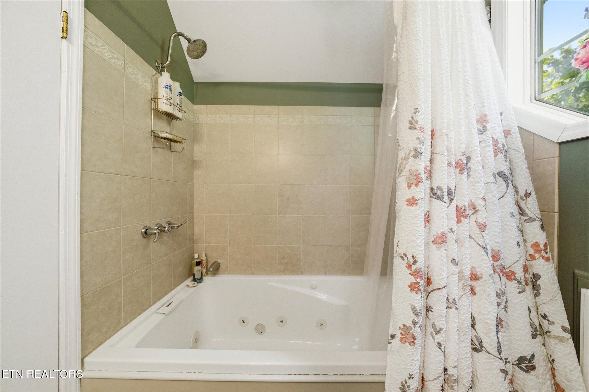 915 Leisure Lane Sevierville TN 37876