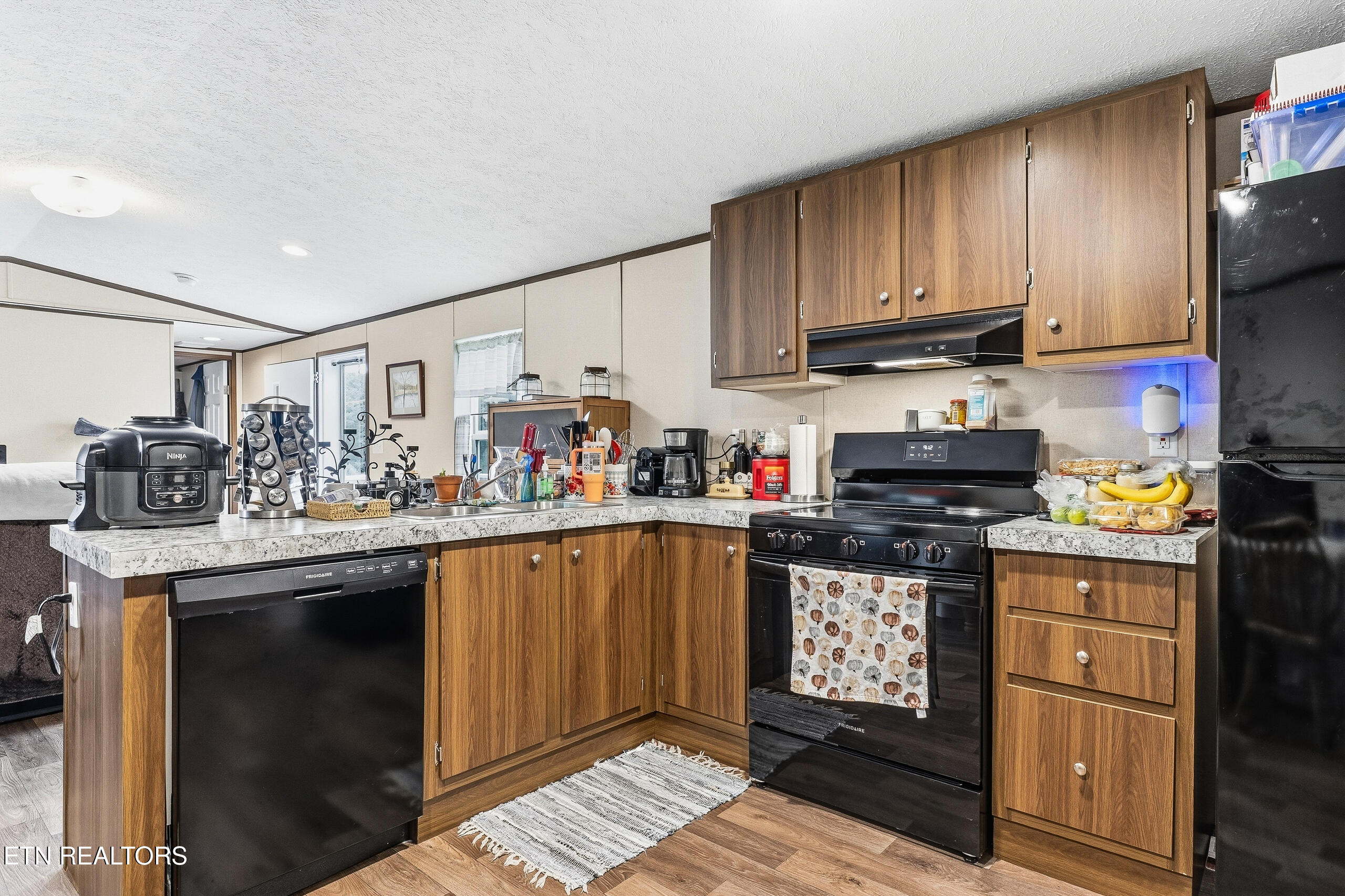 1181 W Ravenscroft Road Sparta TN 38583