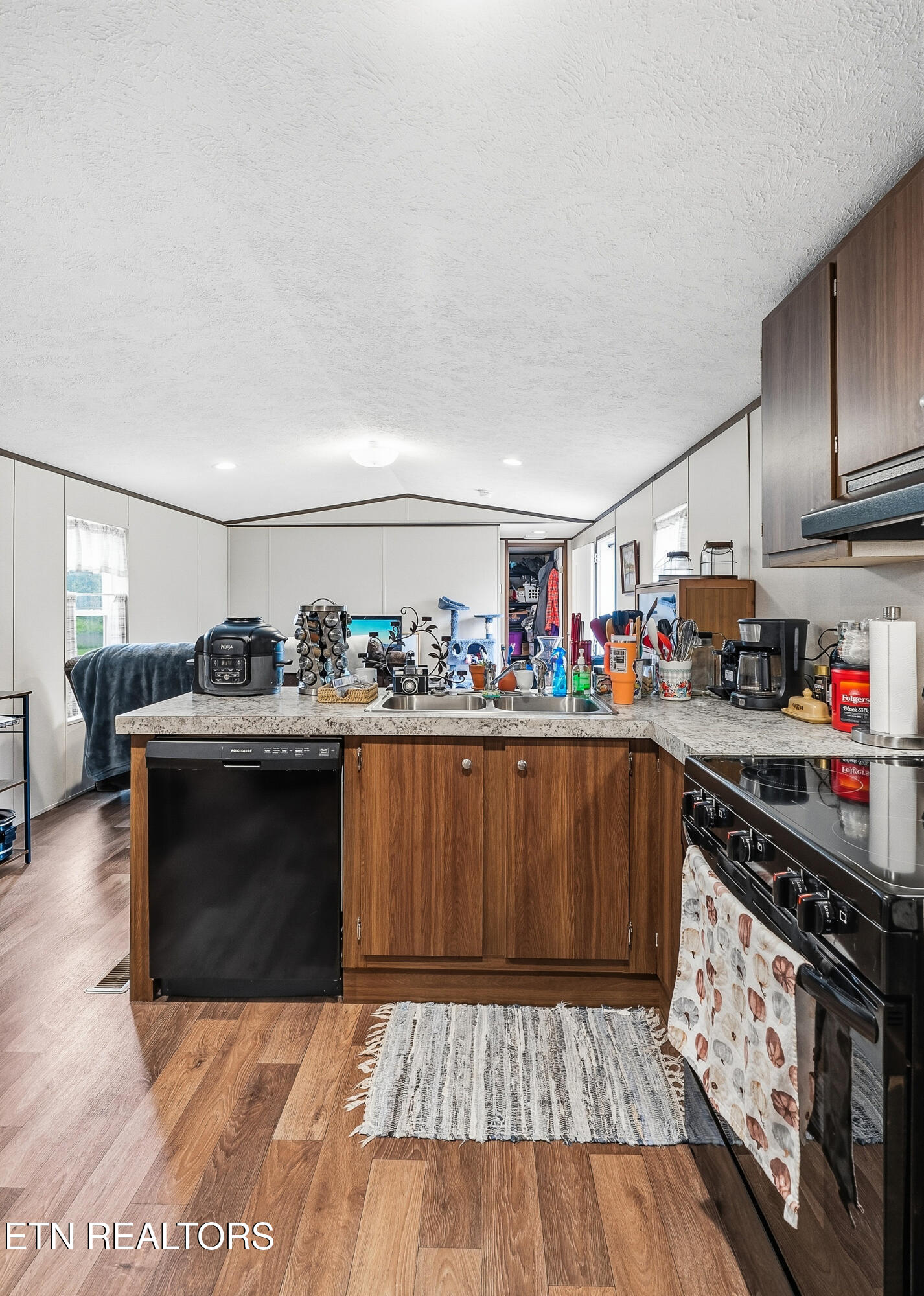 1181 W Ravenscroft Road Sparta TN 38583