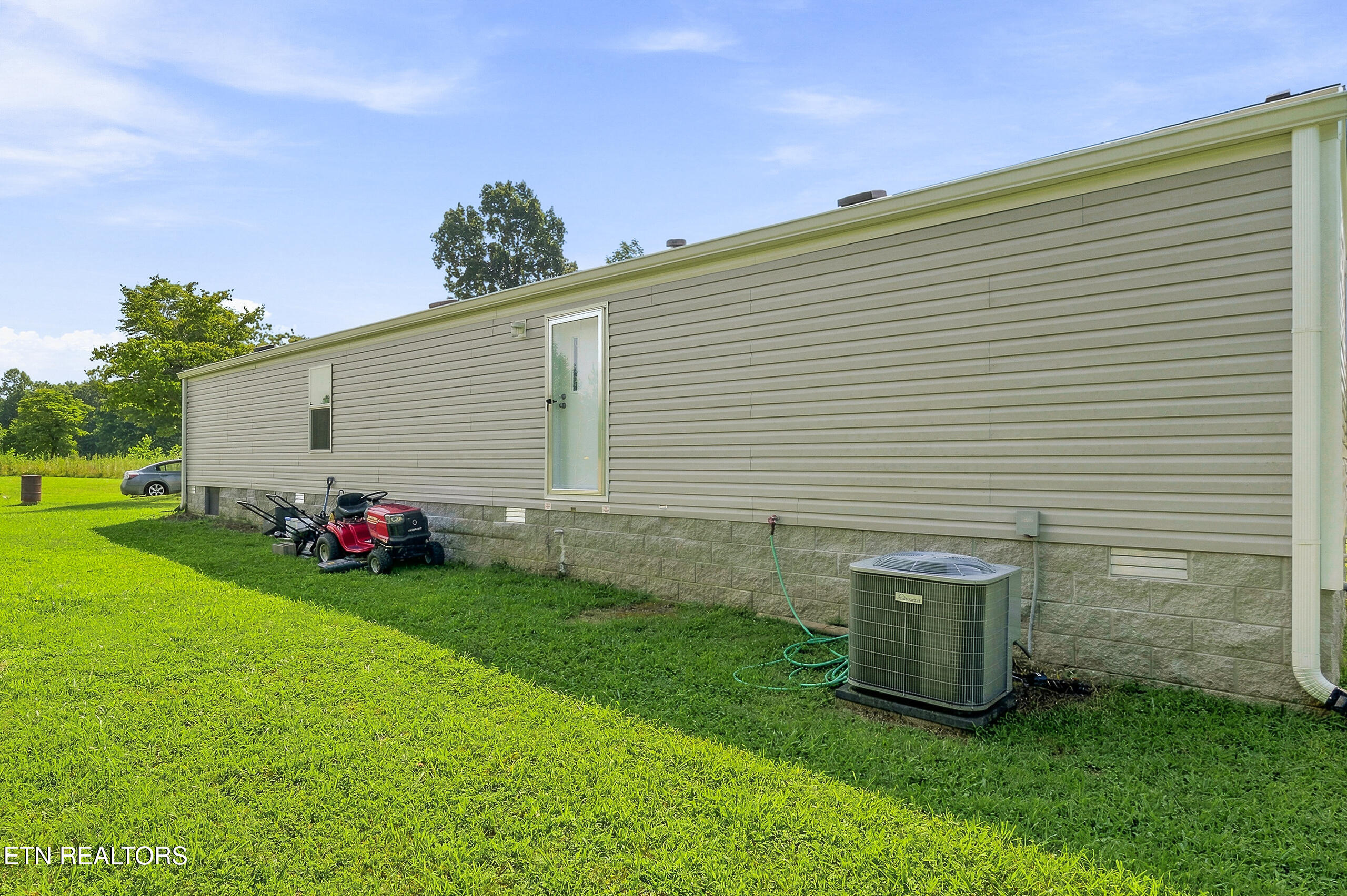 1181 W Ravenscroft Road Sparta TN 38583