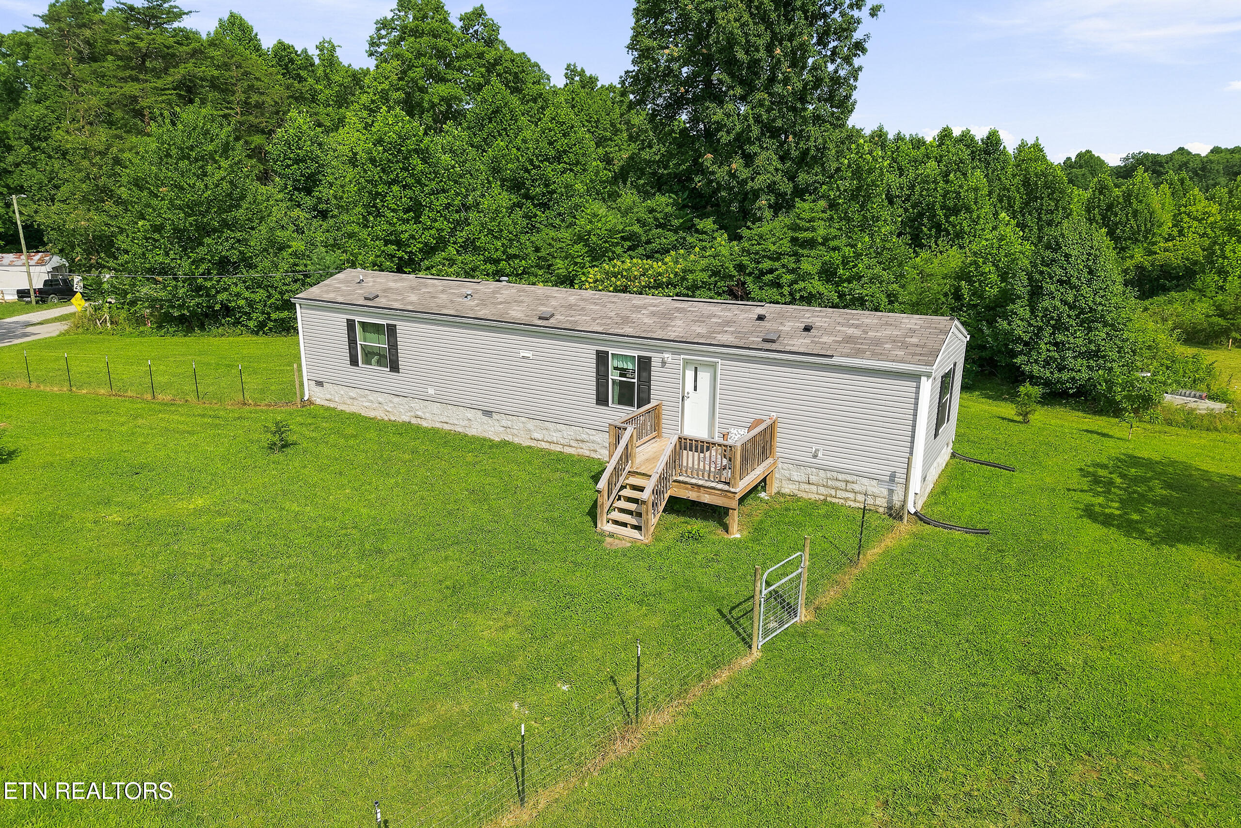 1181 W Ravenscroft Road Sparta TN 38583