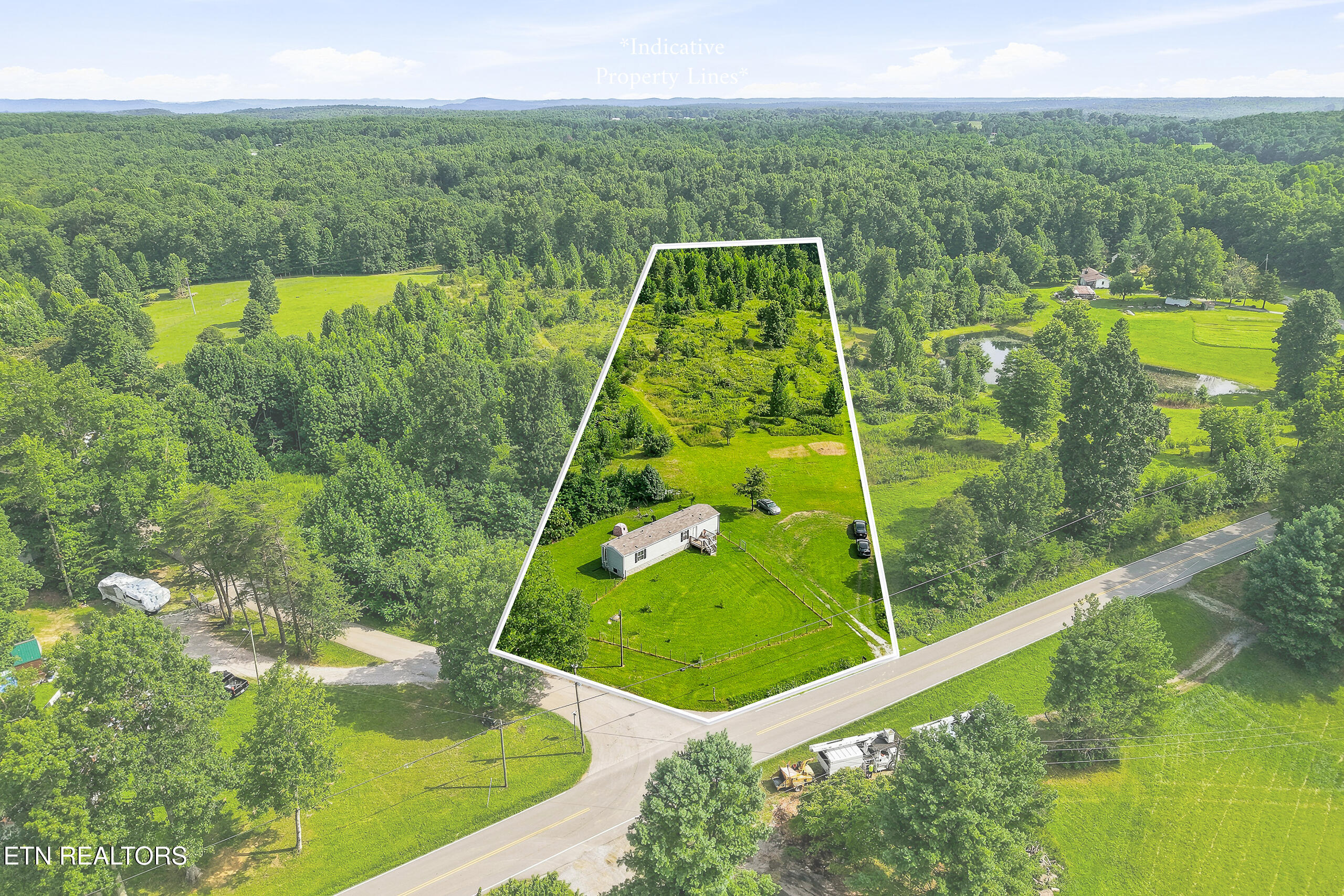 1181 W Ravenscroft Road Sparta TN 38583