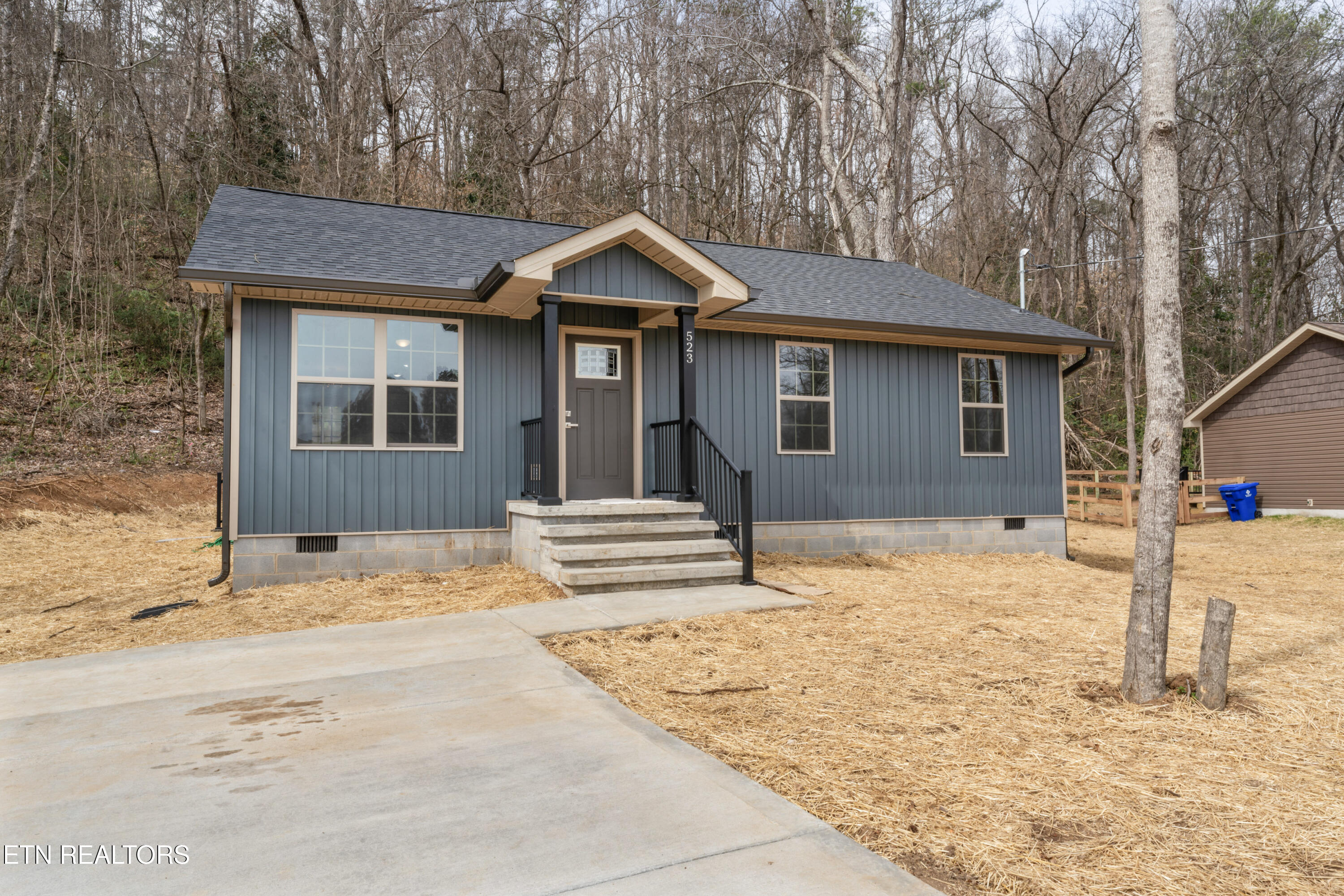 523 Hillcrest Street Clinton TN 37716